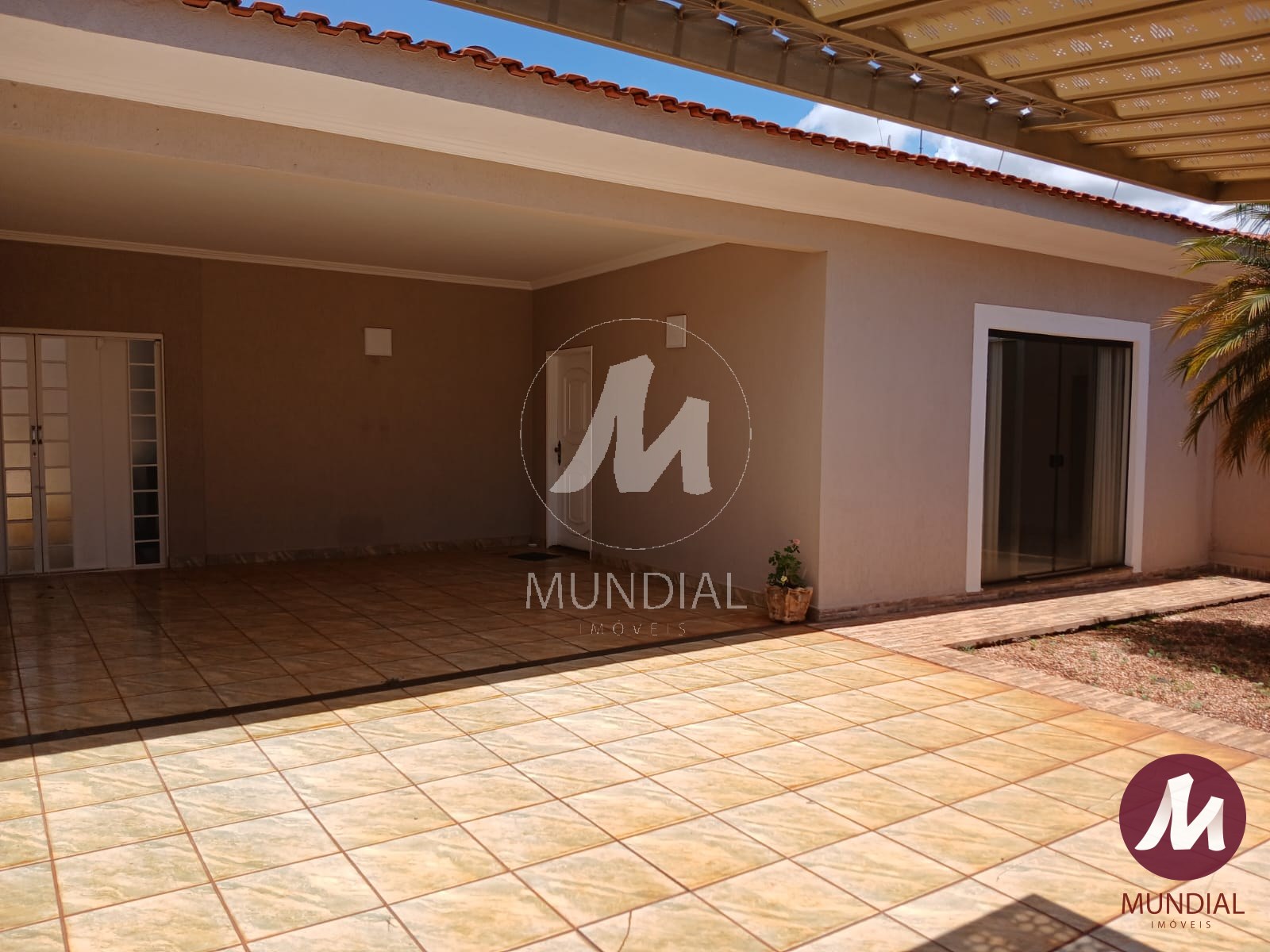 Garagem/estacionamento — foto 3