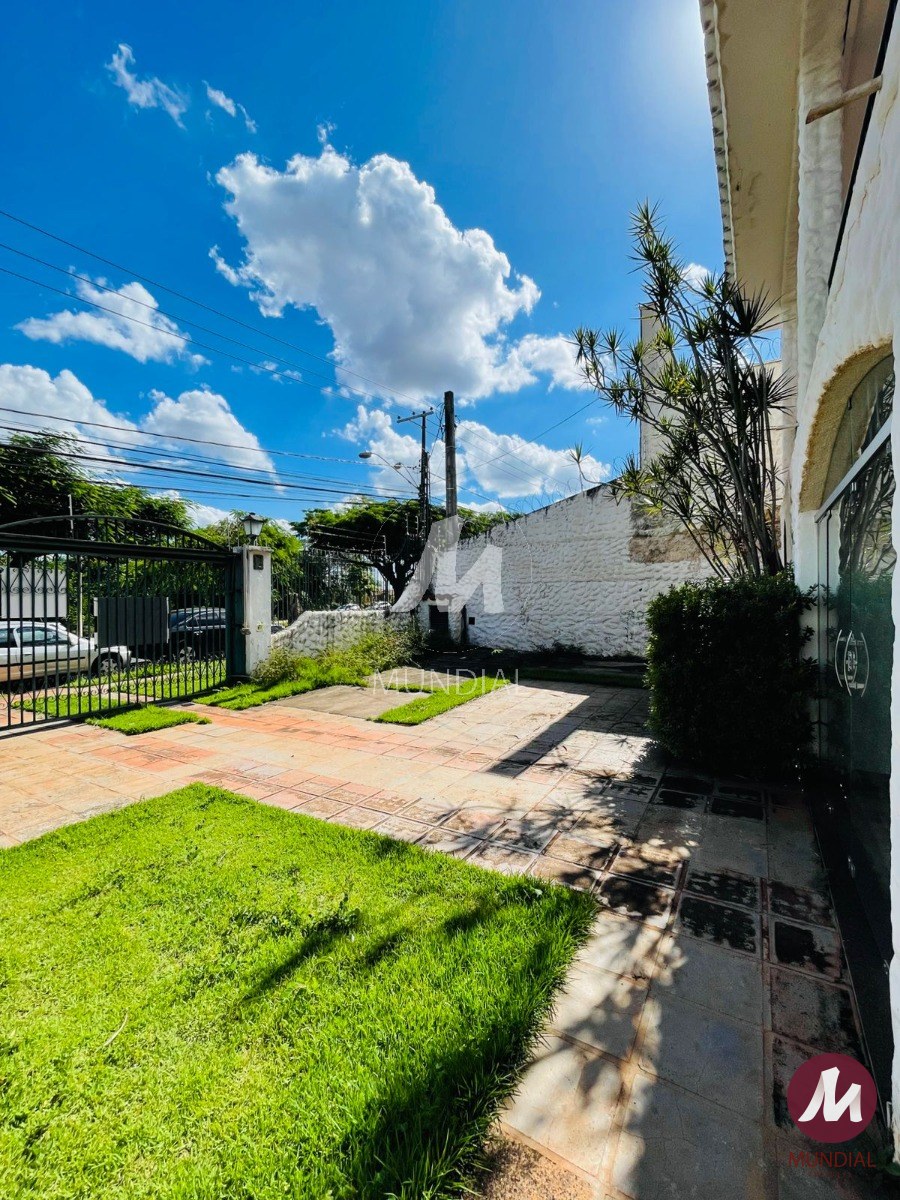Garagem/estacionamento — foto 3