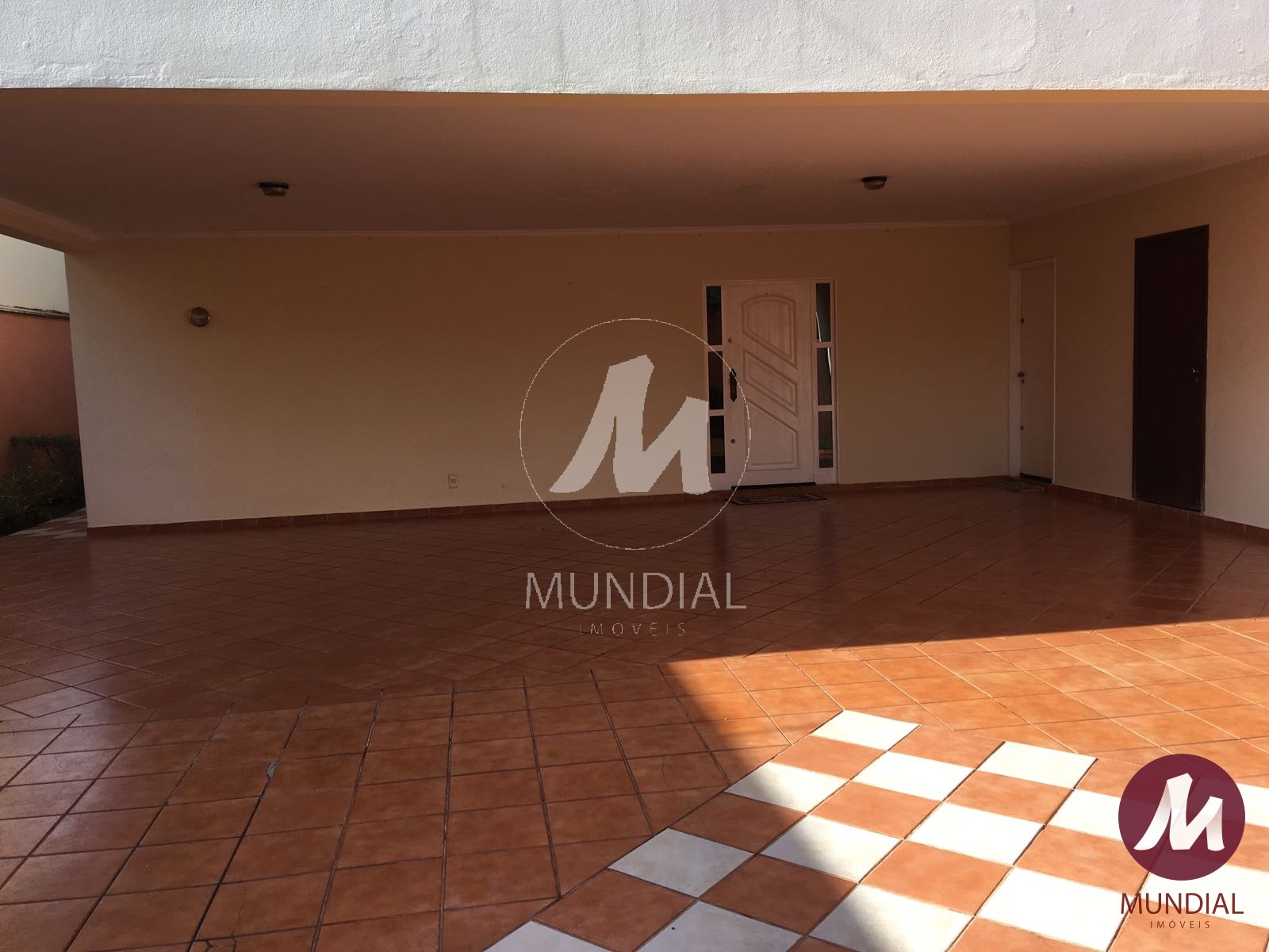 Garagem/estacionamento — foto 2