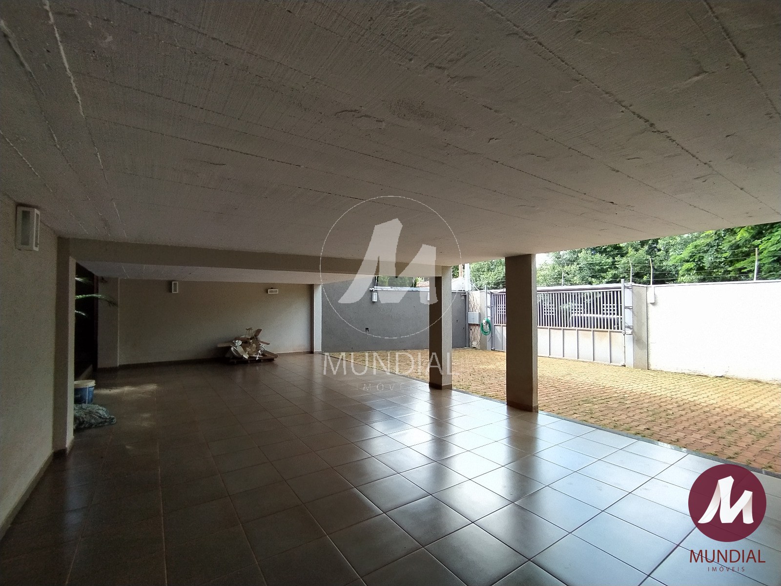 Garagem/estacionamento — foto 5