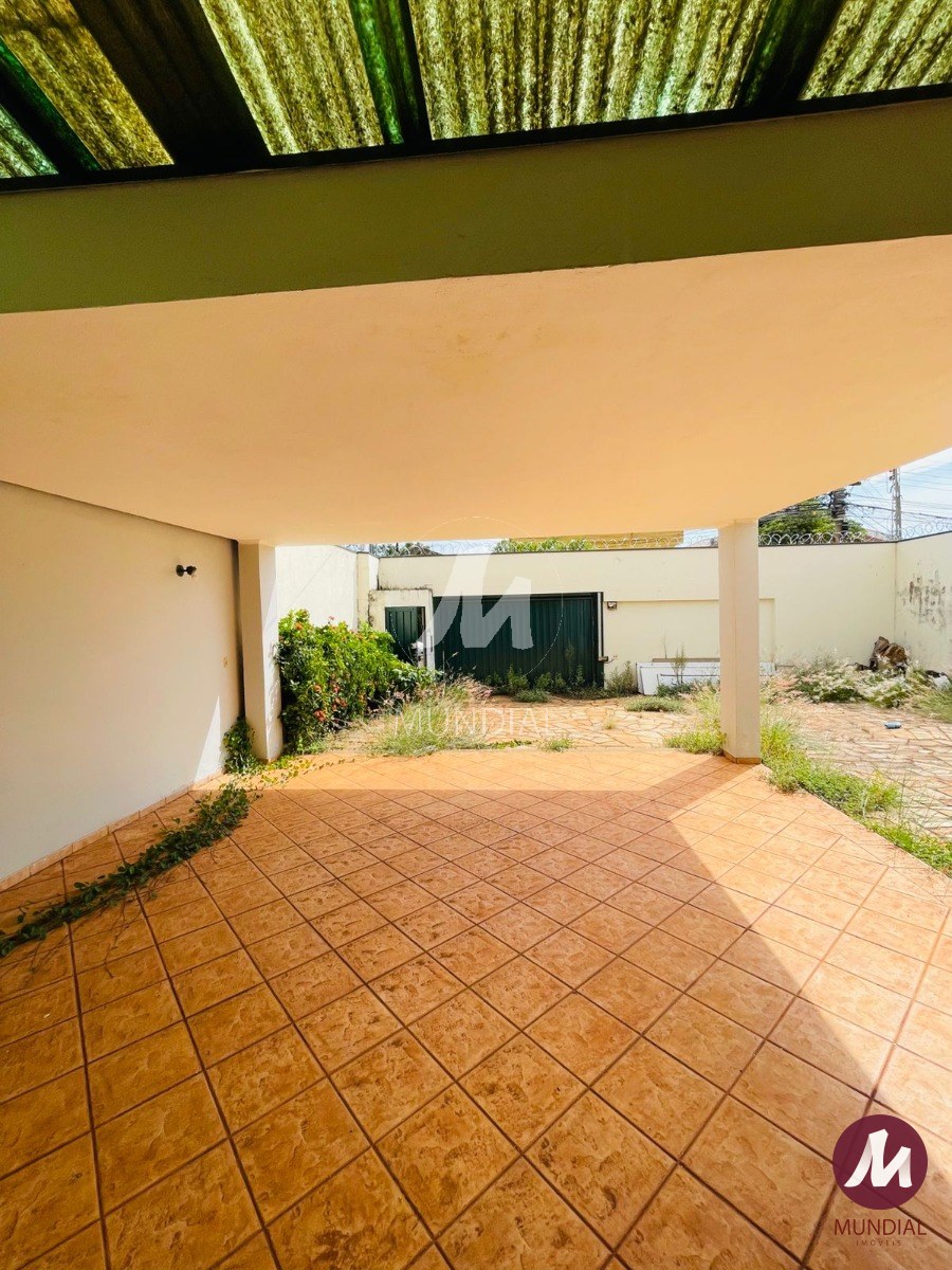 Garagem/estacionamento — foto 3
