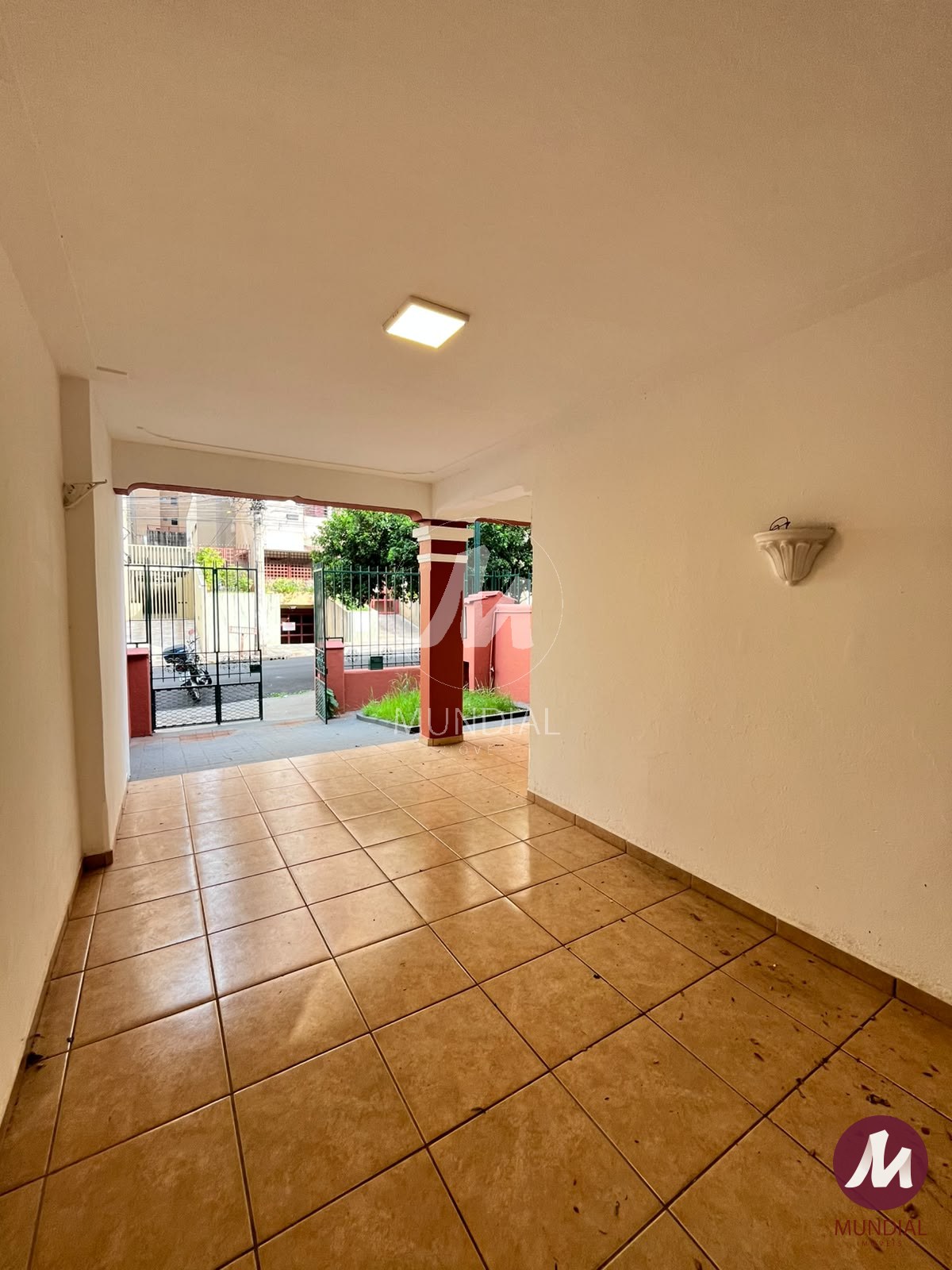 Garagem/estacionamento — foto 34