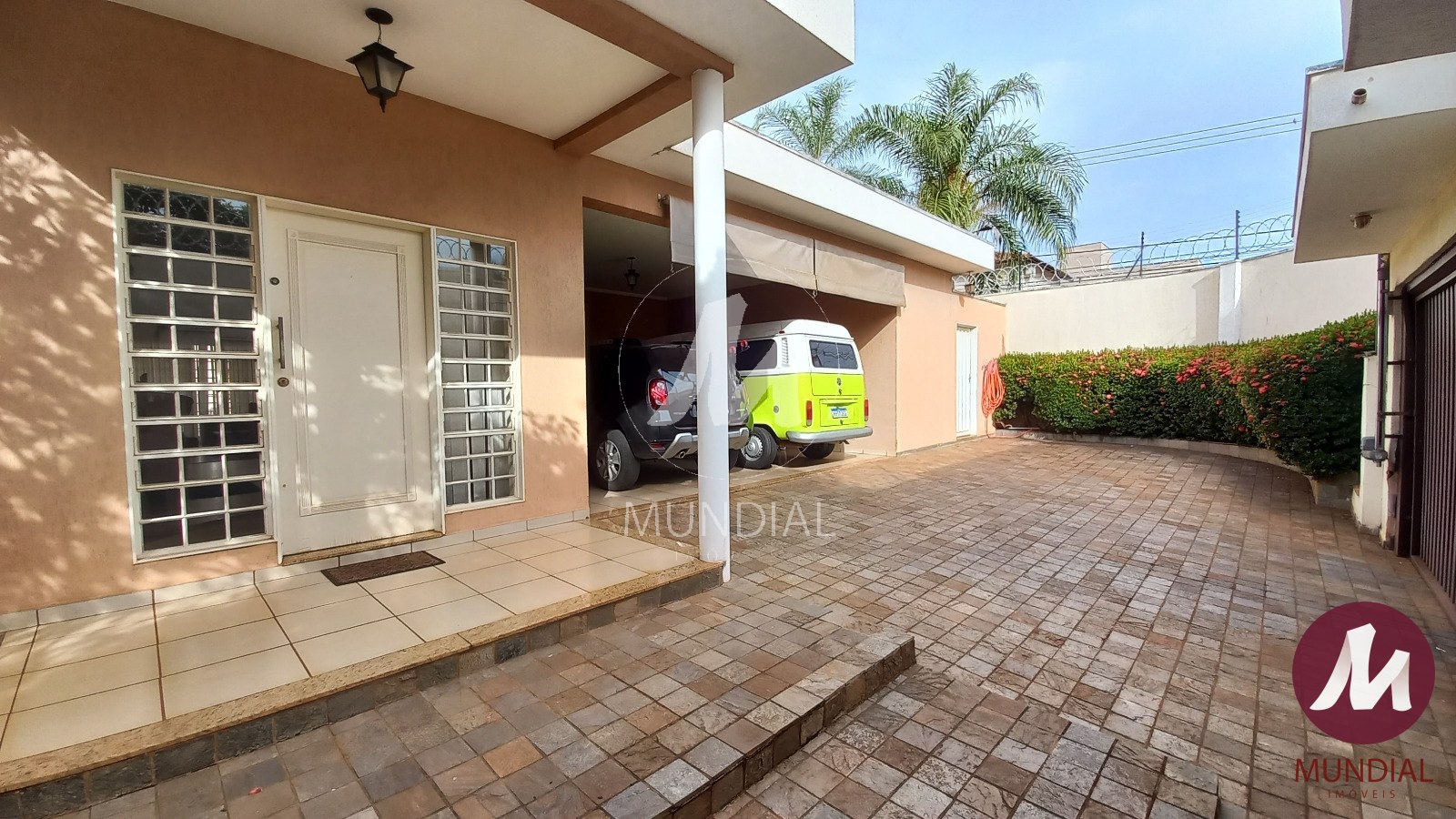 Garagem/estacionamento — foto 1