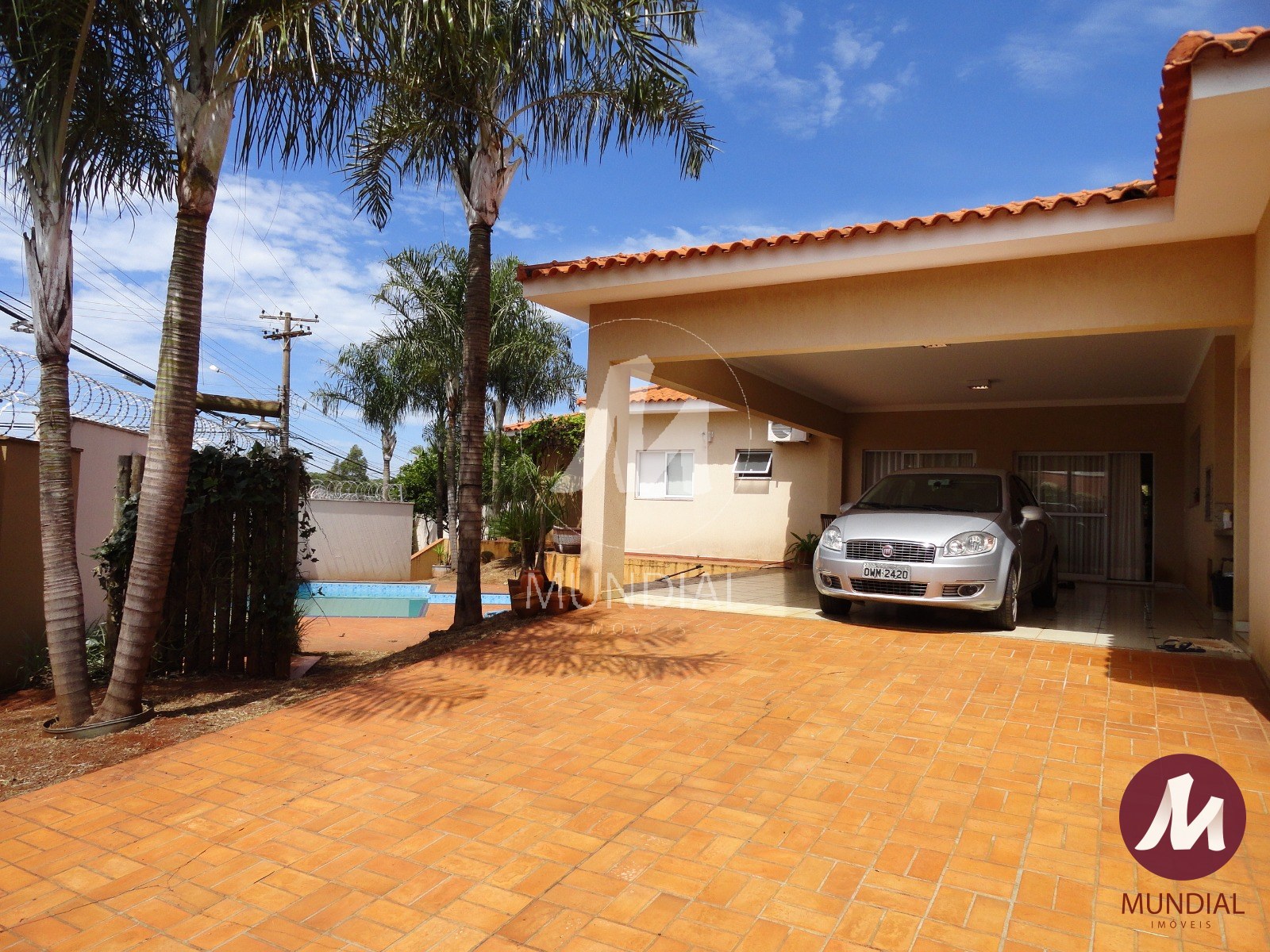 Garagem/estacionamento — foto 2
