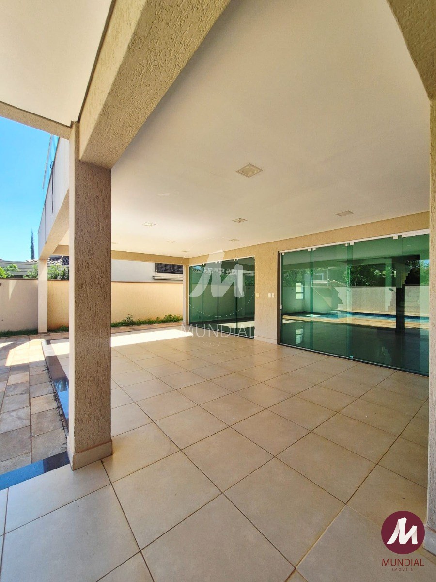 Espaços feitos para receber — Casa em Guaporé