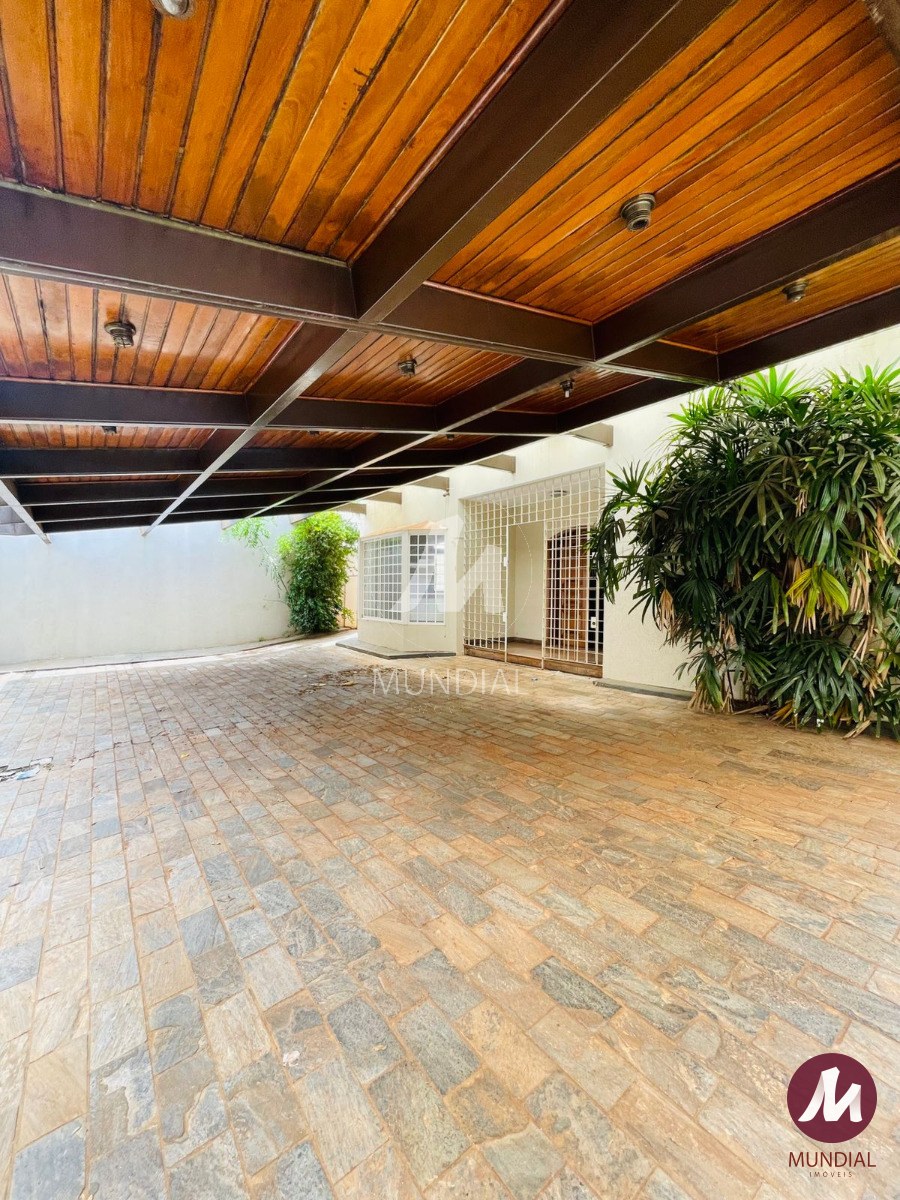 Garagem/estacionamento — foto 2