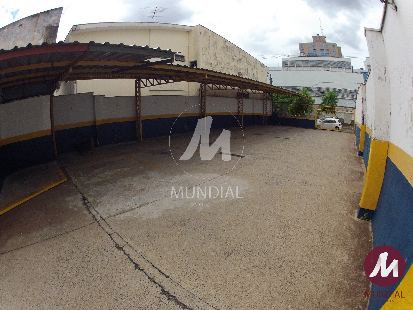 Garagem/estacionamento — foto 3