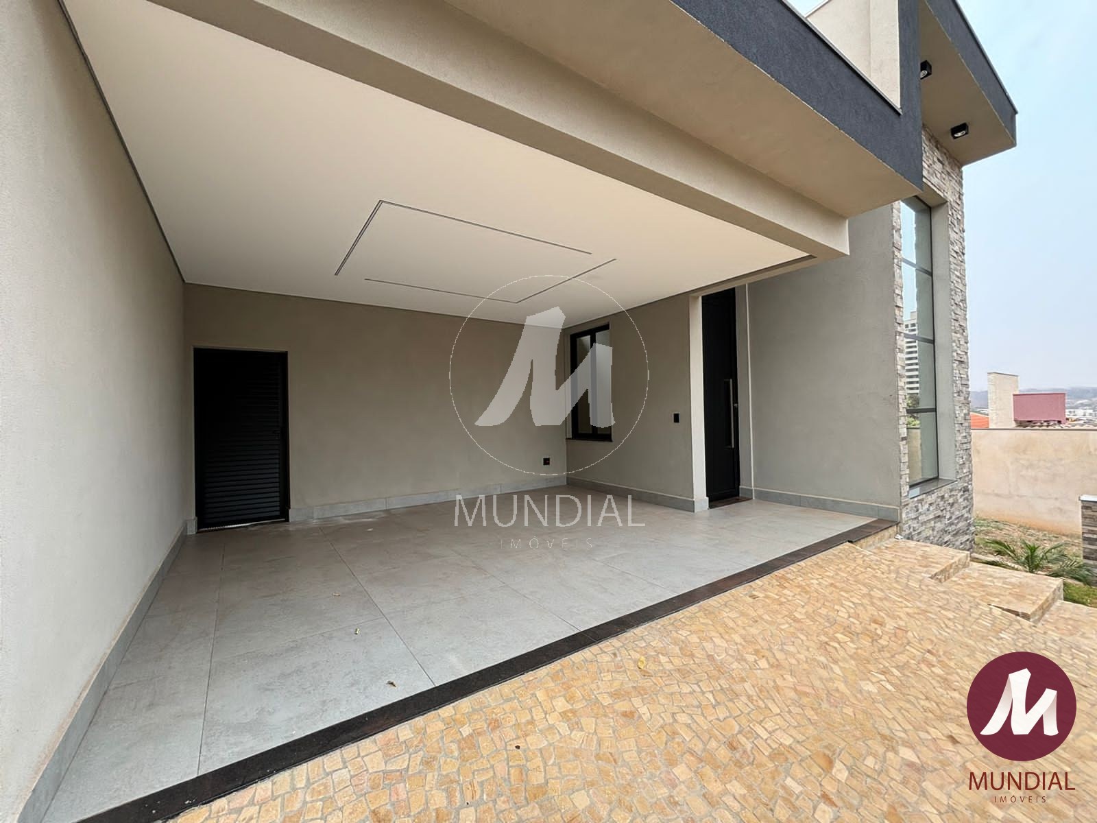 Garagem/estacionamento — foto 2