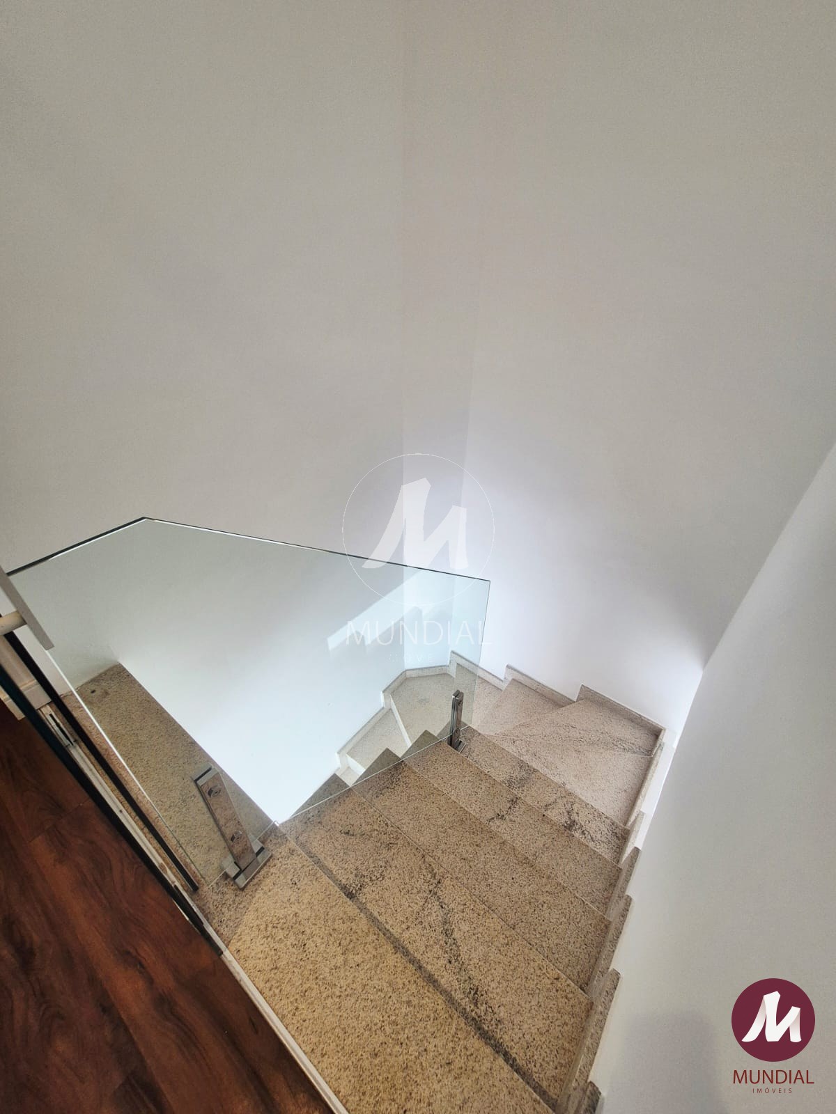 Vistas que fazem parar — Apartamento em Nova Aliança