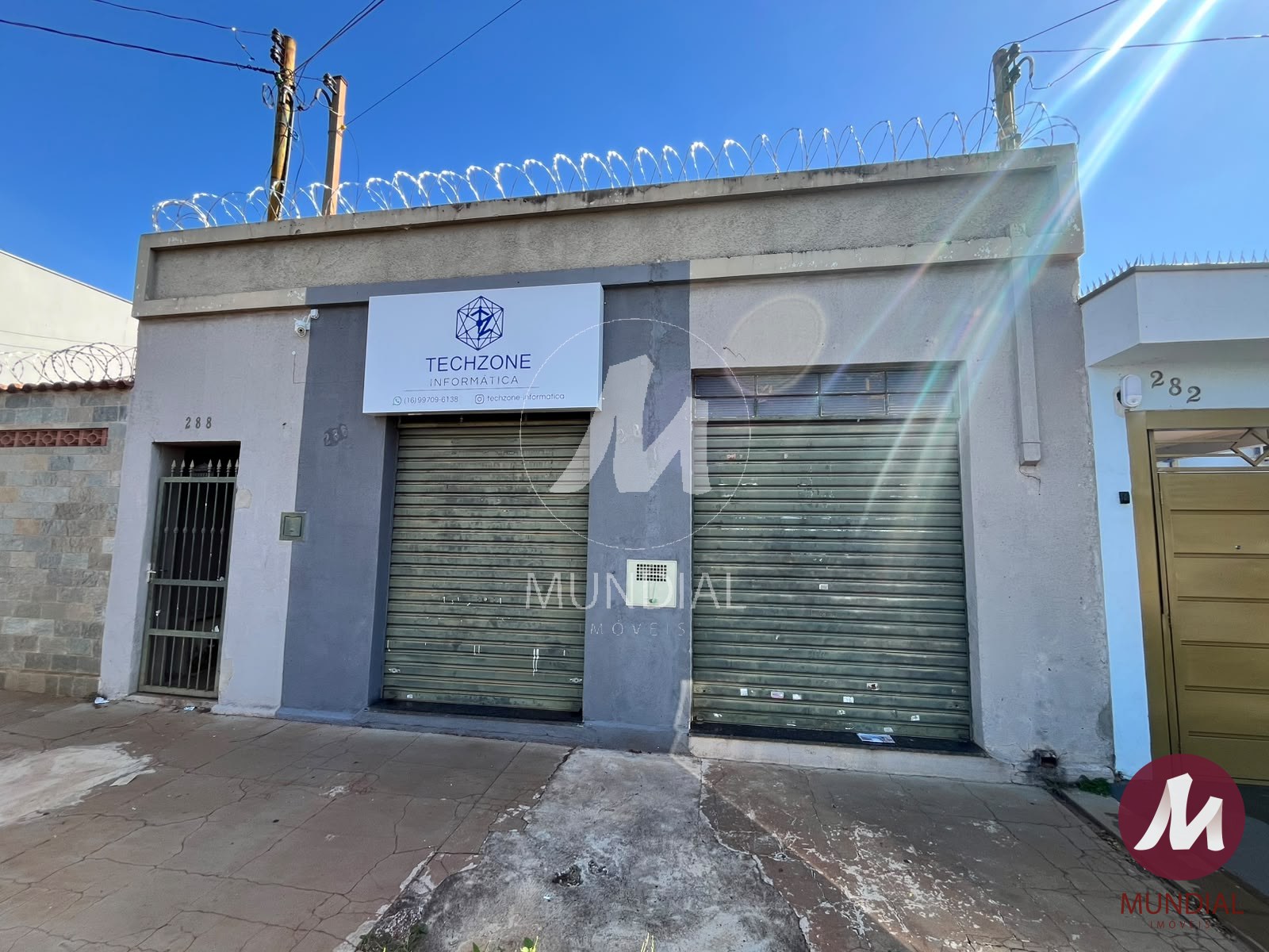Fachadas que roubam a cena — Salão-Galpão em Campos Elíseos