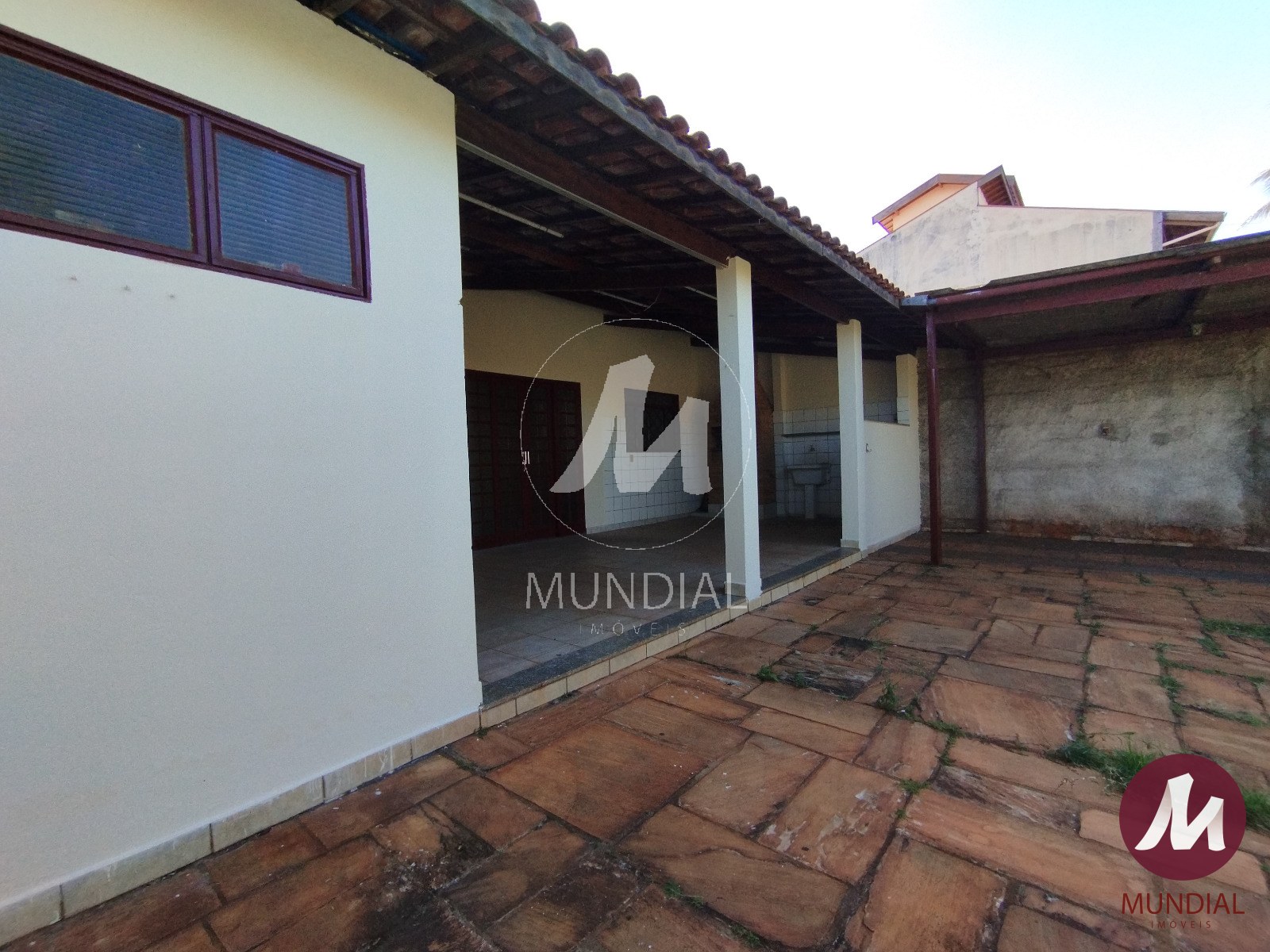 Garagem/estacionamento — foto 13