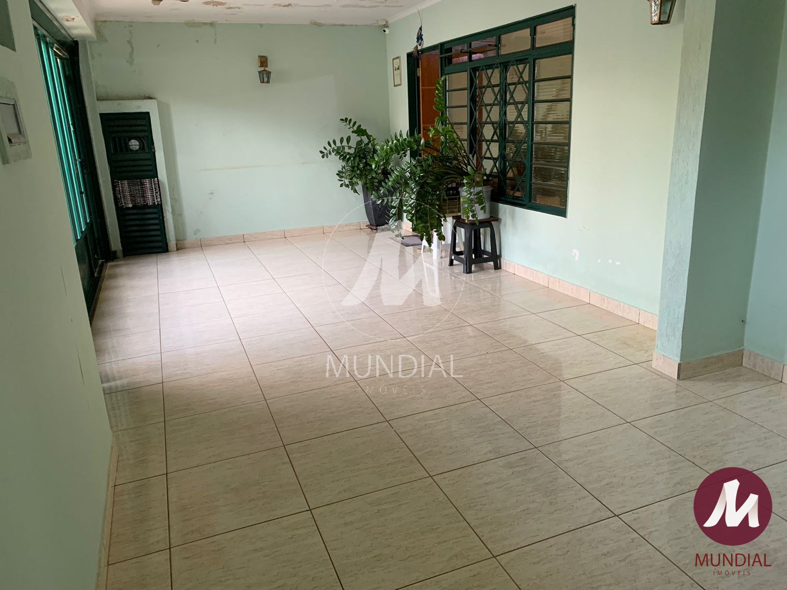 Garagem/estacionamento — foto 1