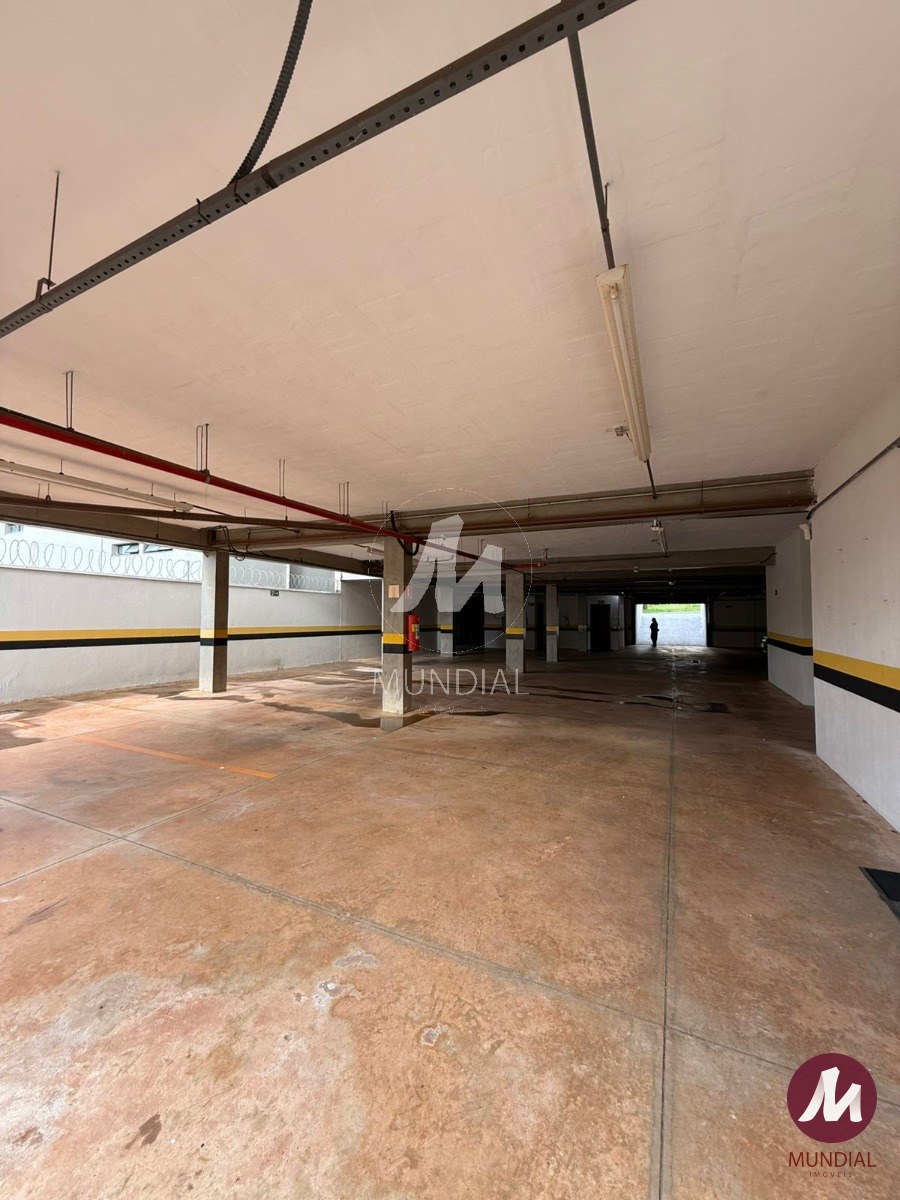 Garagem/estacionamento — foto 38
