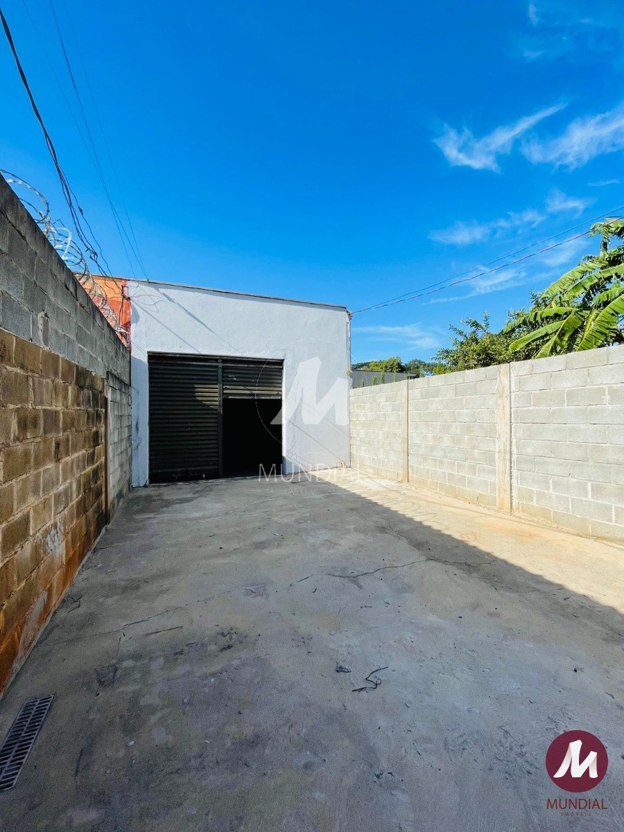 Garagem/estacionamento — foto 2