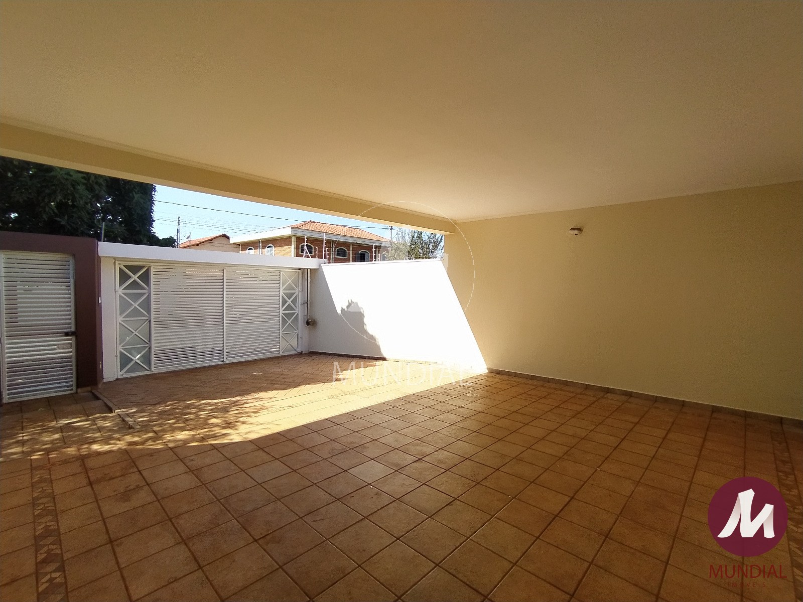 Garagem/estacionamento — foto 4