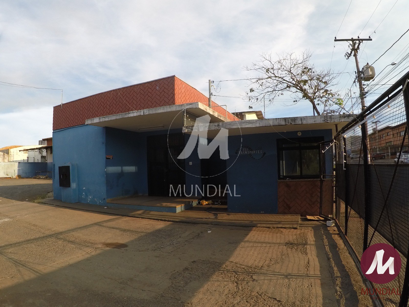 Garagem/estacionamento — foto 4