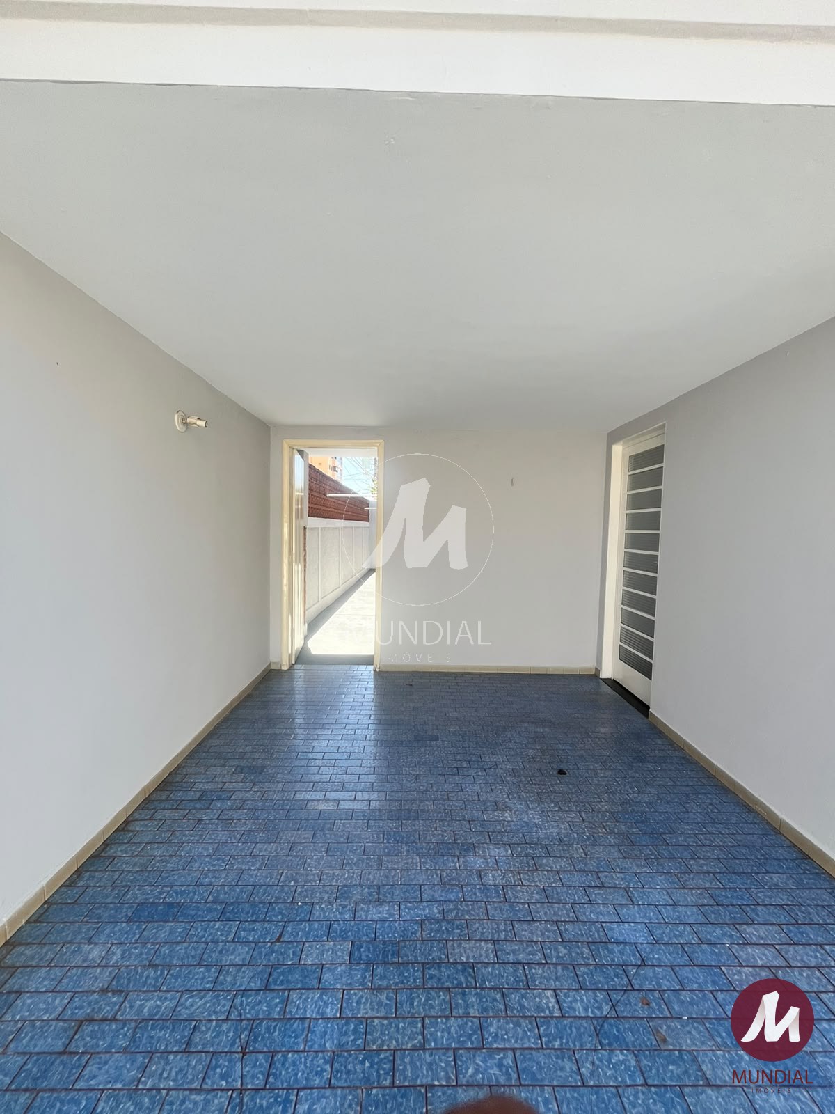 Garagem/estacionamento — foto 4