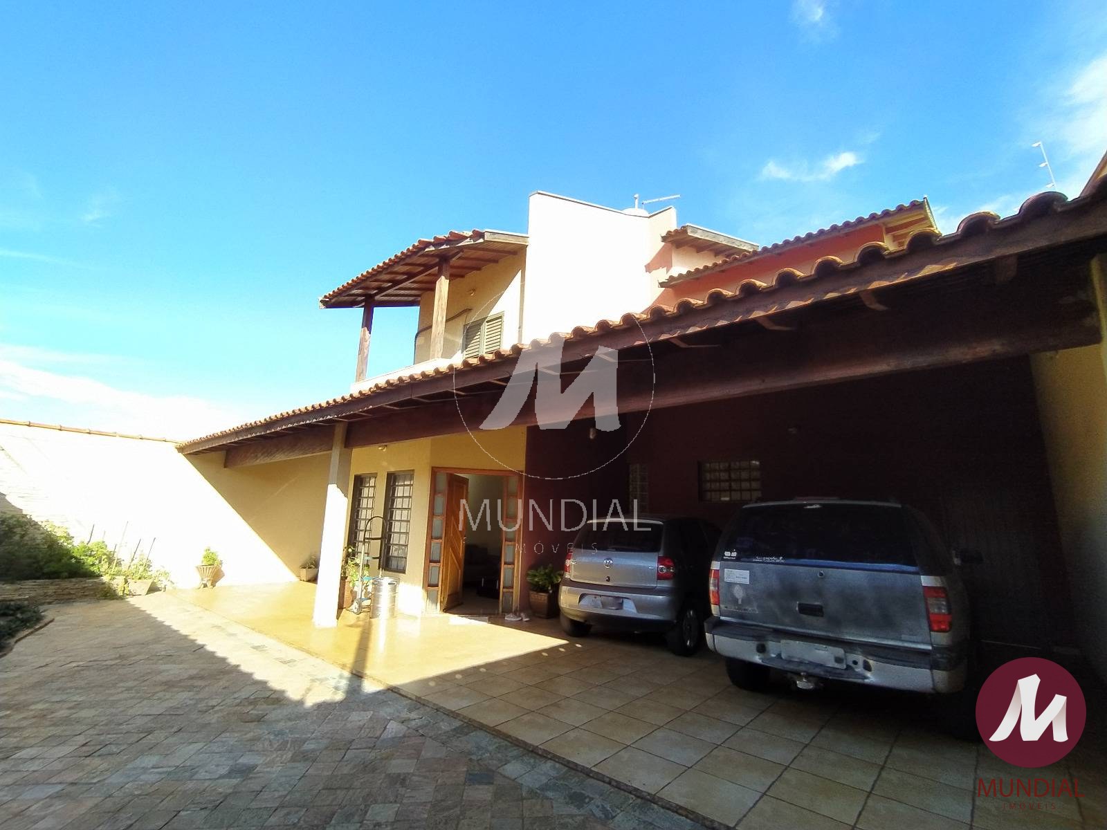 Garagem/estacionamento — foto 2