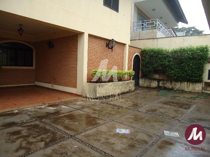 Garagem/estacionamento — foto 2