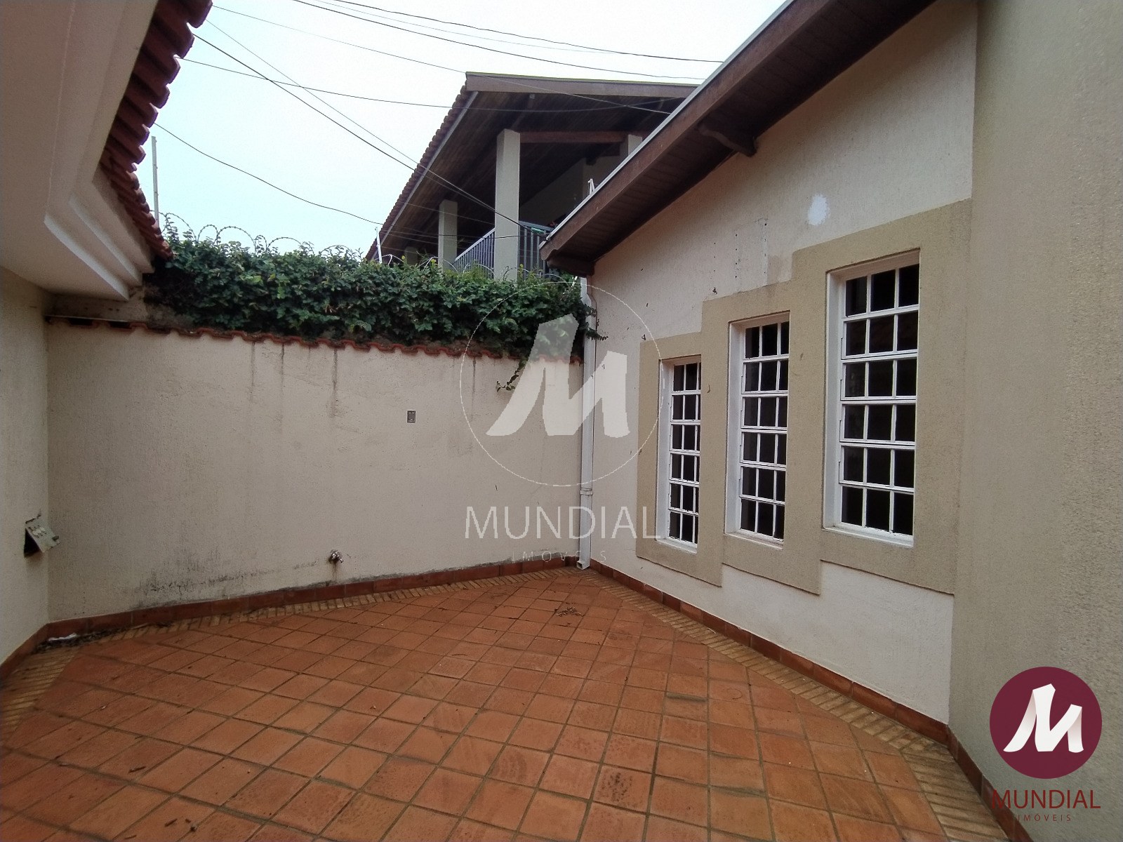 Garagem/estacionamento — foto 29