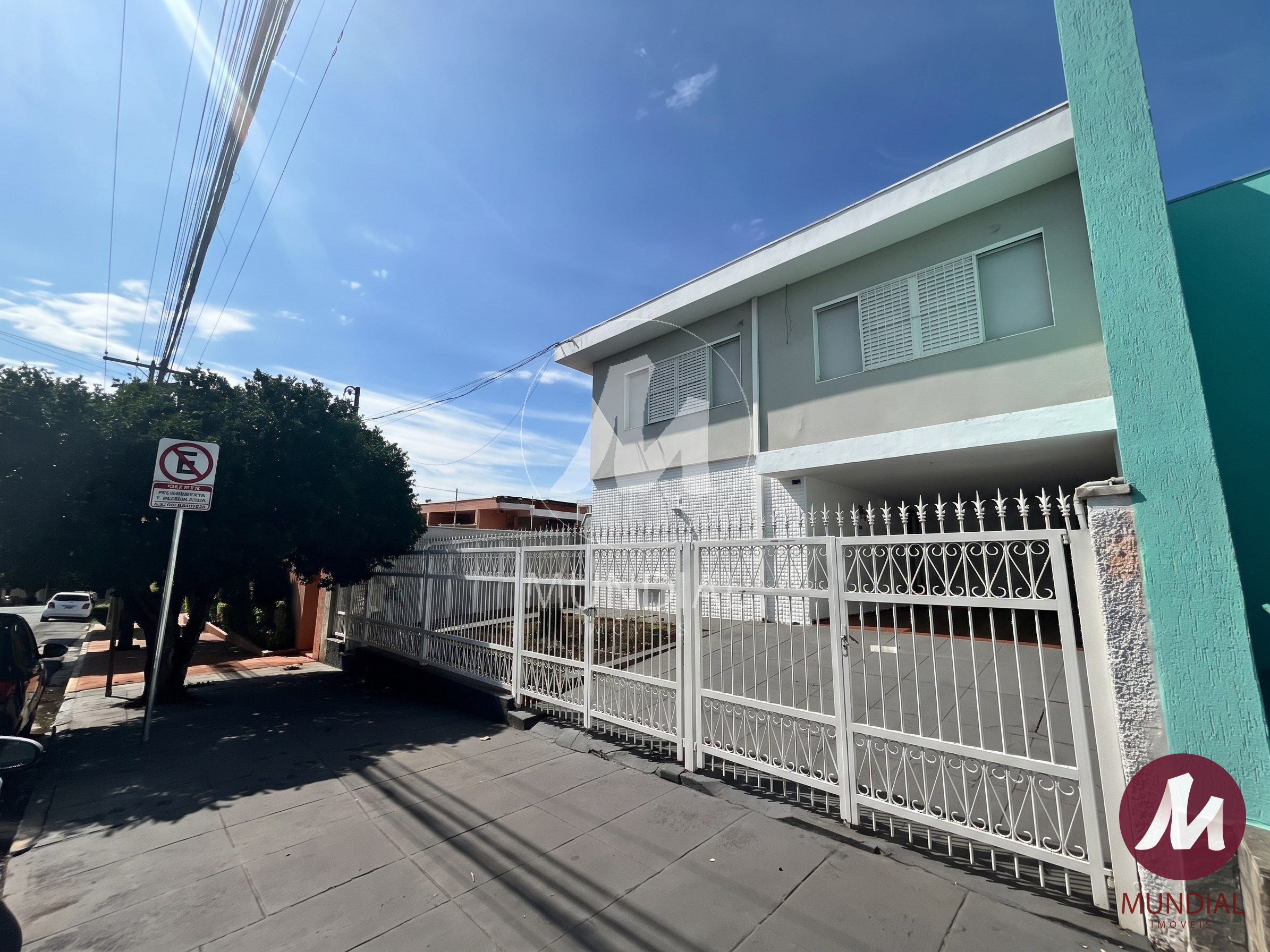 Fachadas que roubam a cena — Casa em Jardim América