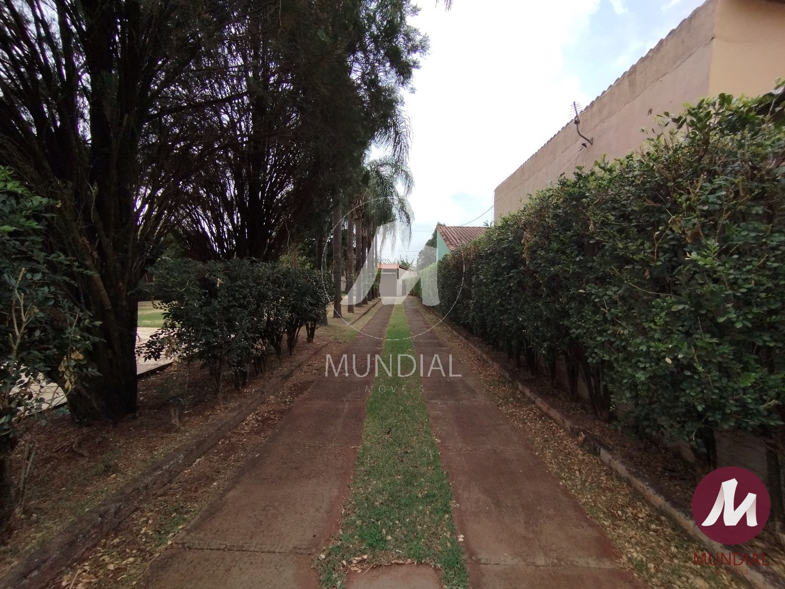 Garagem/estacionamento — foto 26