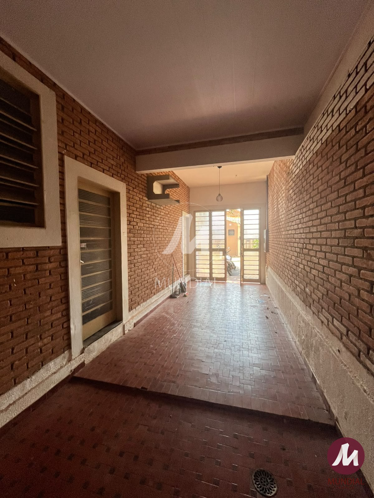 Garagem/estacionamento — foto 4