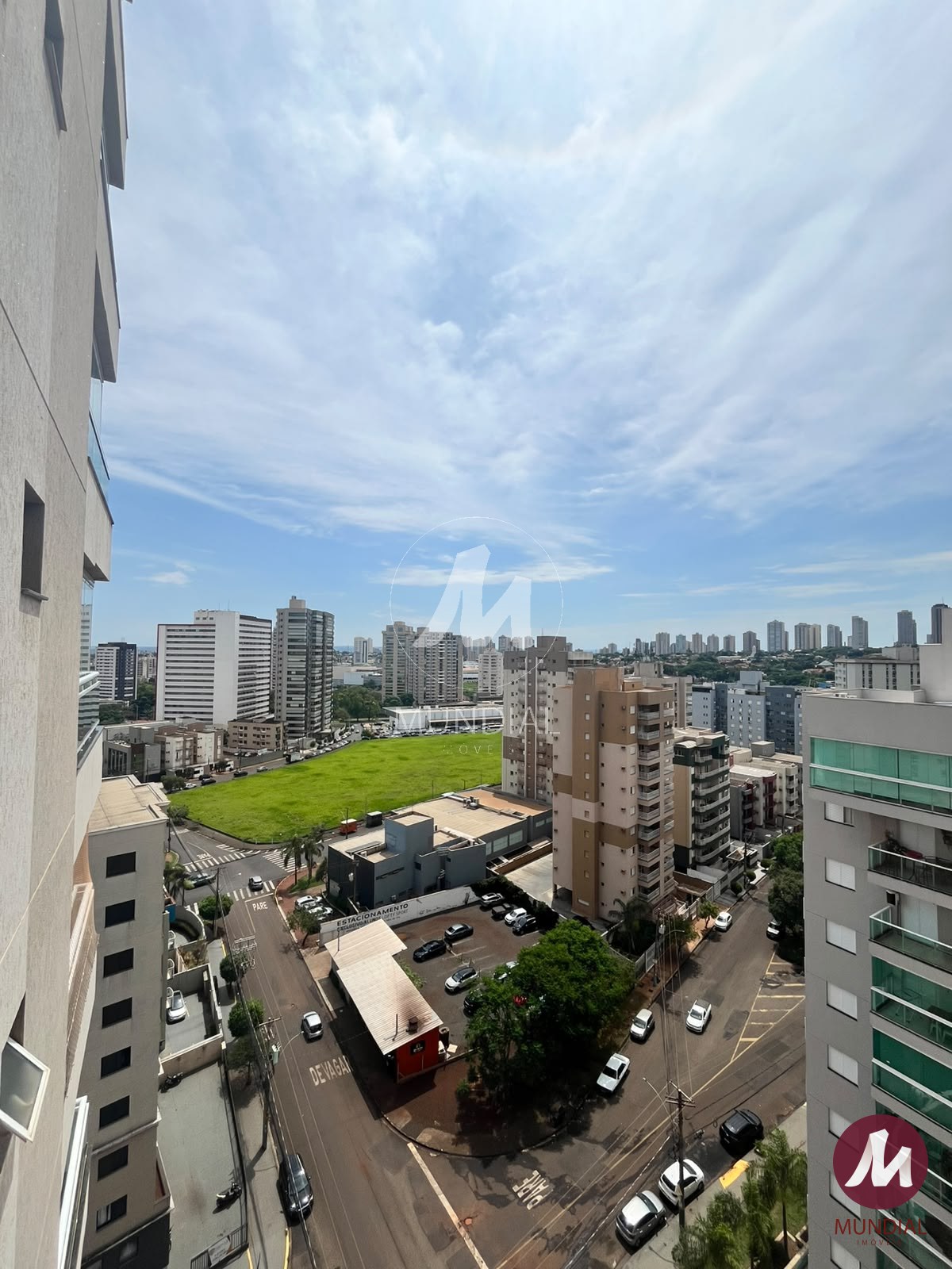 Vistas que fazem parar — Apartamento em Nova Aliança