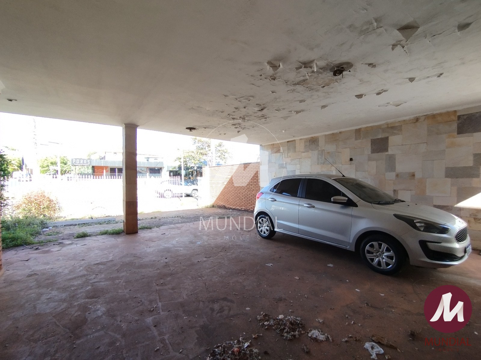 Garagem/estacionamento — foto 4
