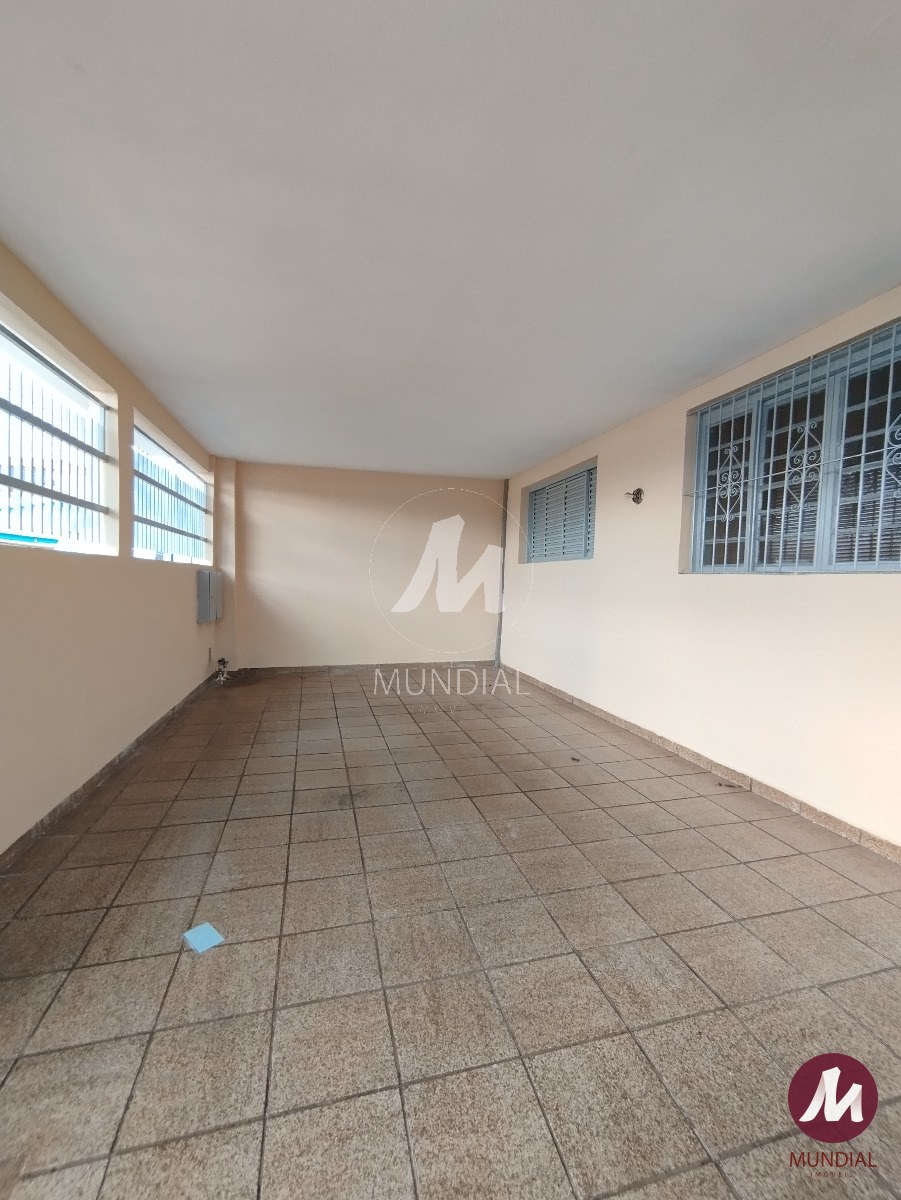 Garagem/estacionamento — foto 1
