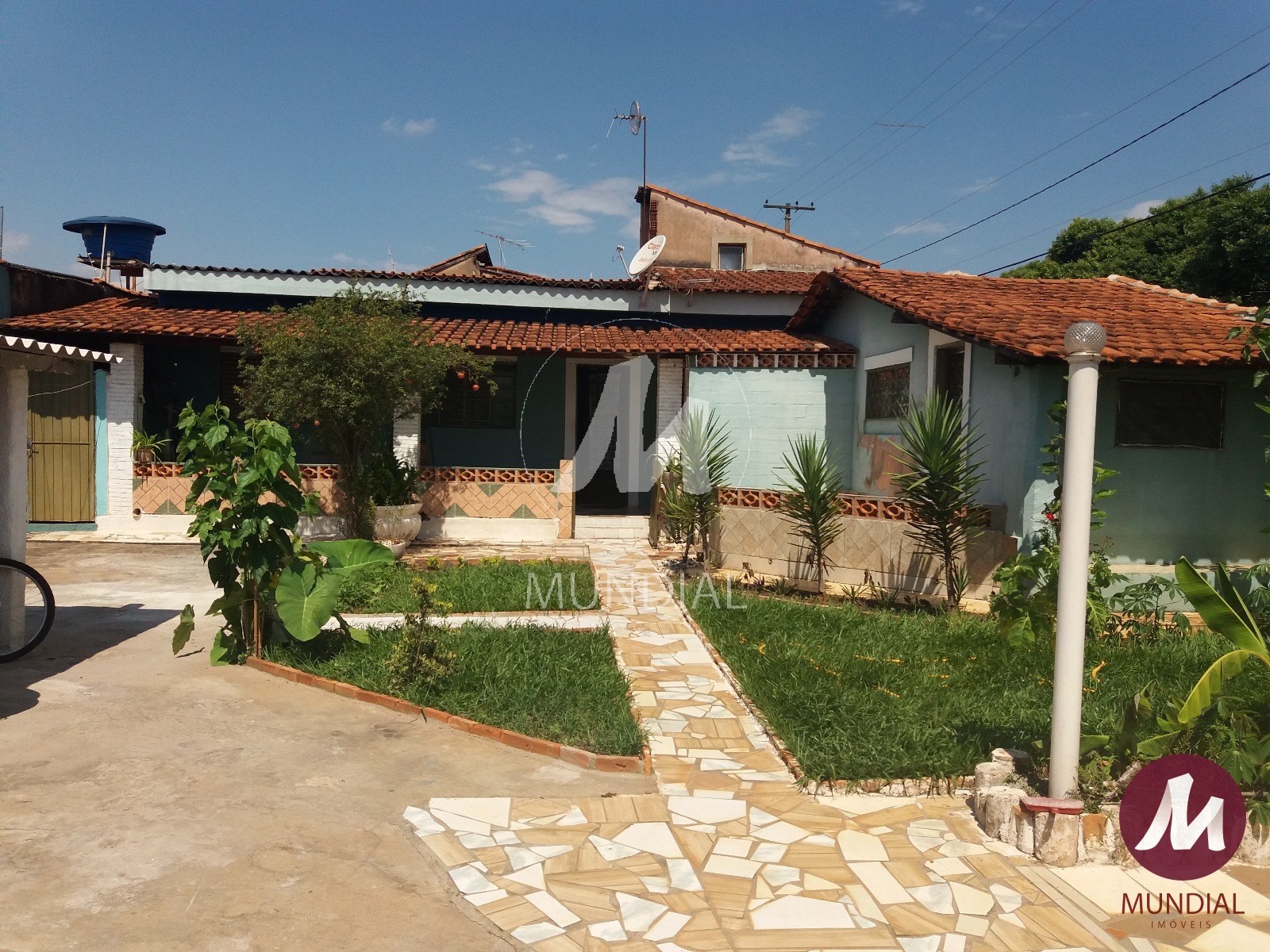 Garagem/estacionamento — foto 1