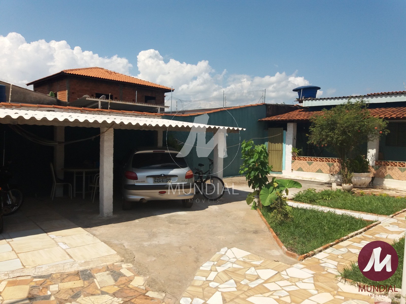 Garagem/estacionamento — foto 2