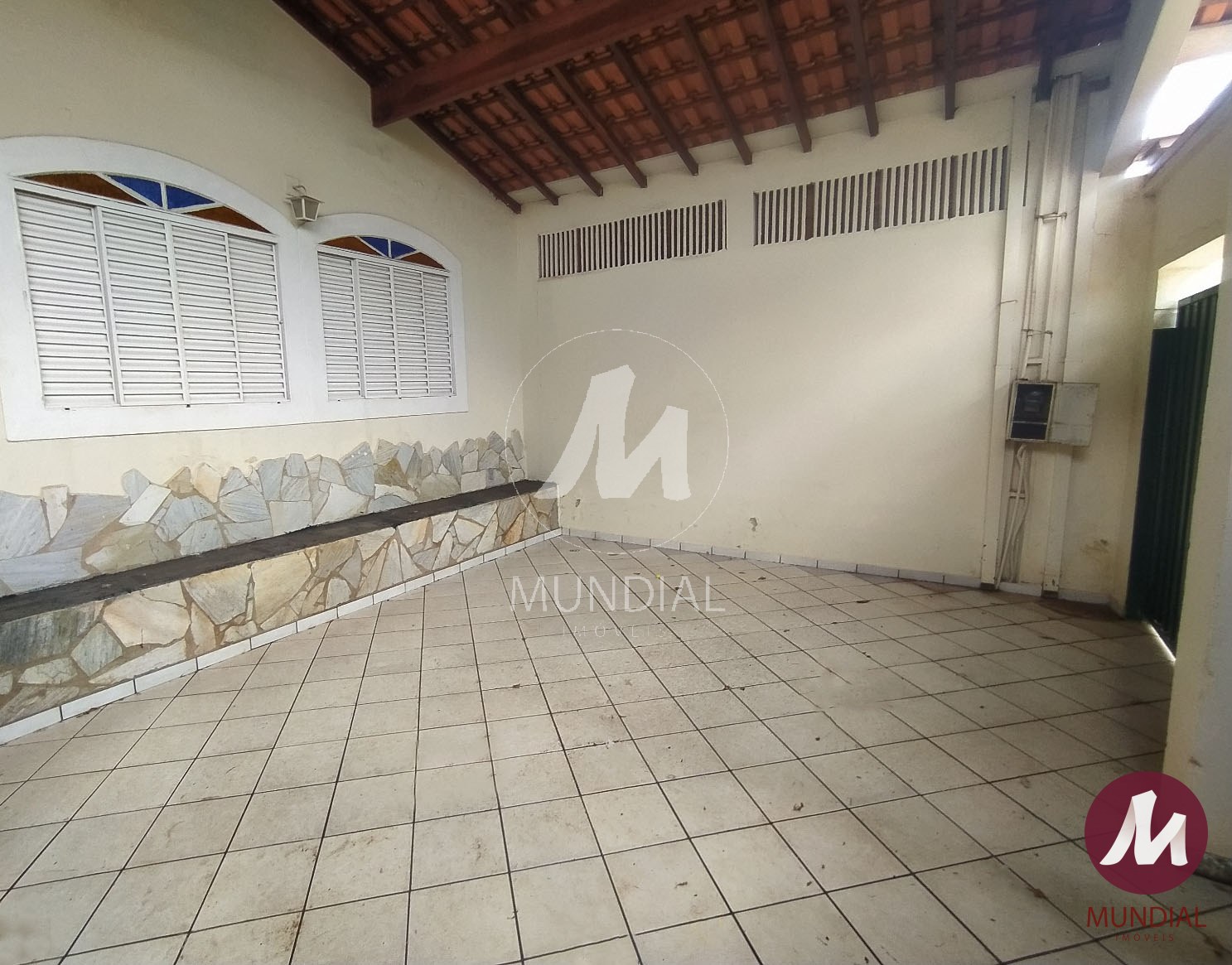 Garagem/estacionamento — foto 4