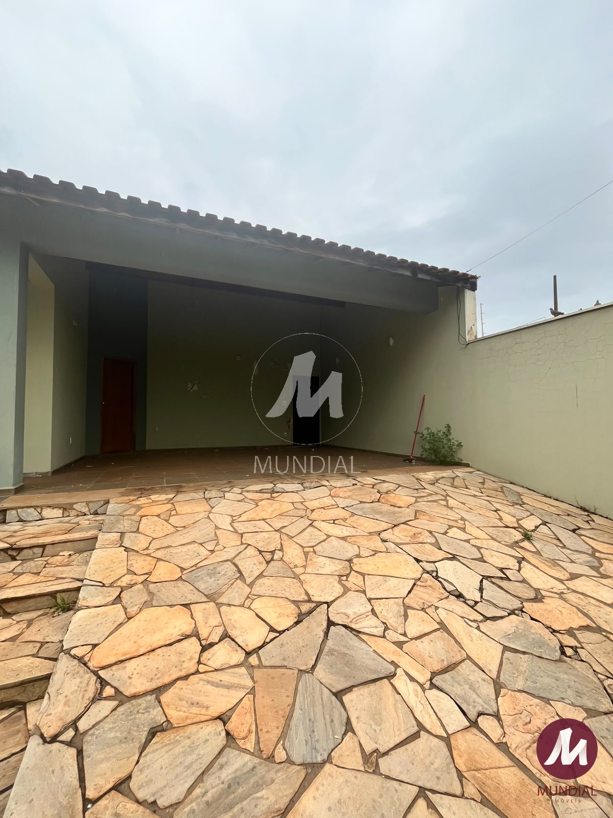 Garagem/estacionamento — foto 2