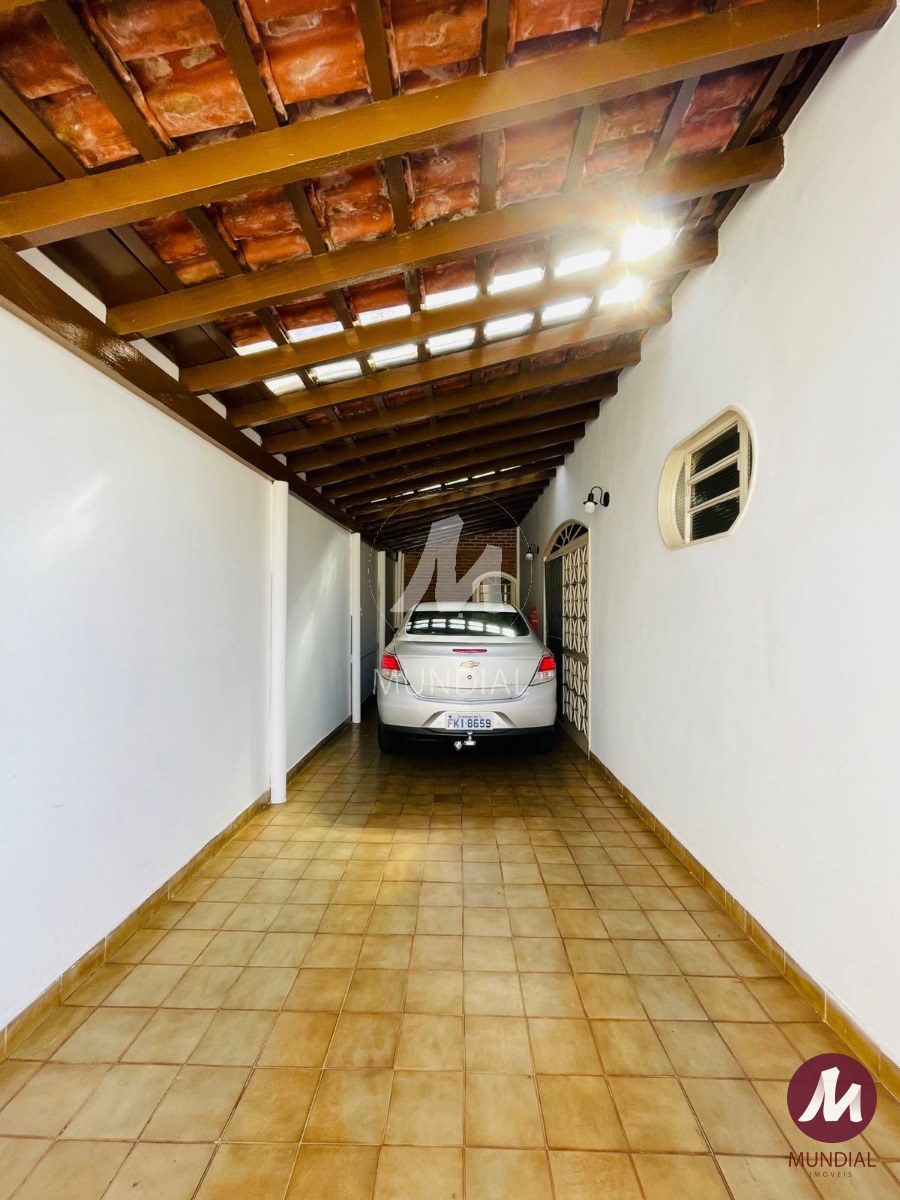 Garagem/estacionamento — foto 2