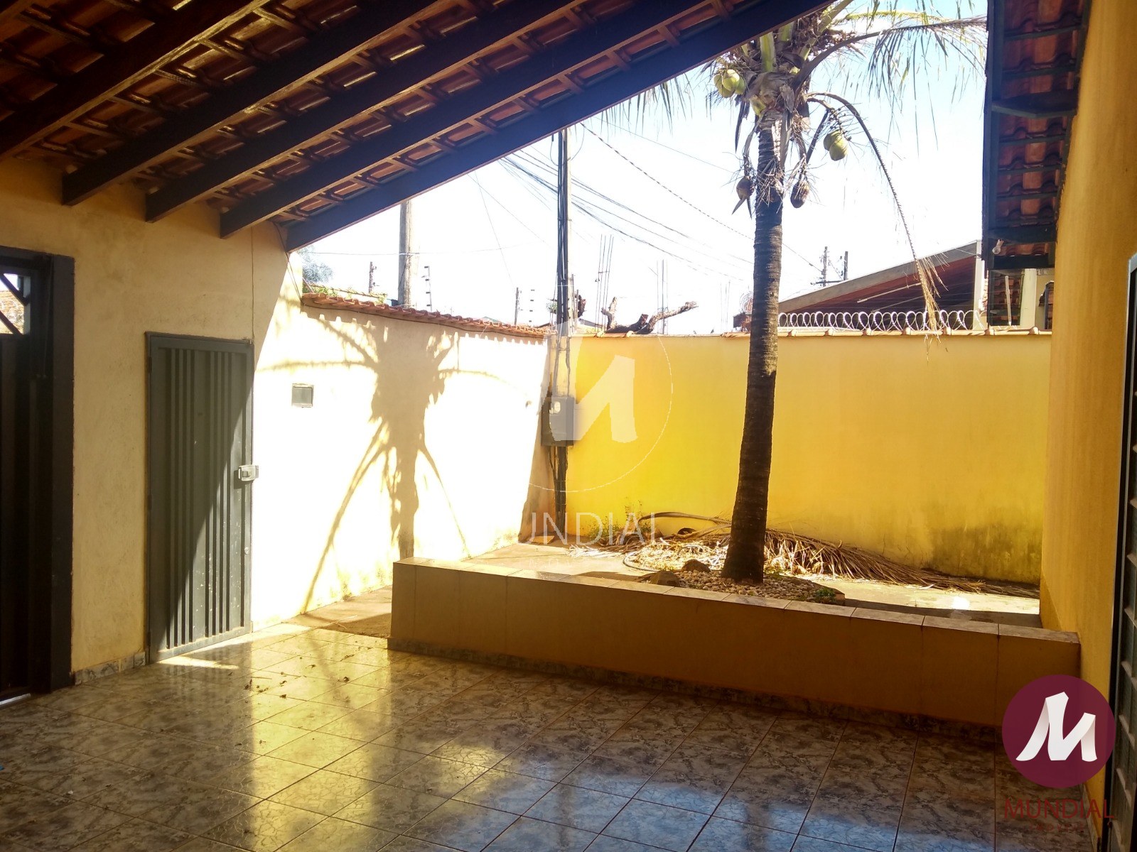 Garagem/estacionamento — foto 1