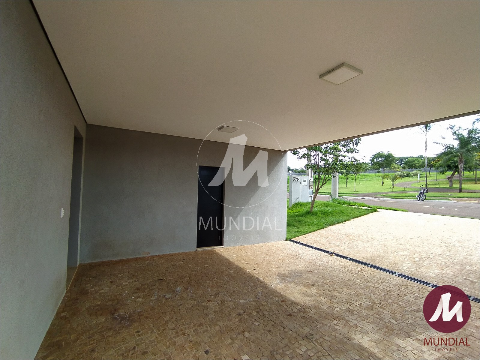 Garagem/estacionamento — foto 24