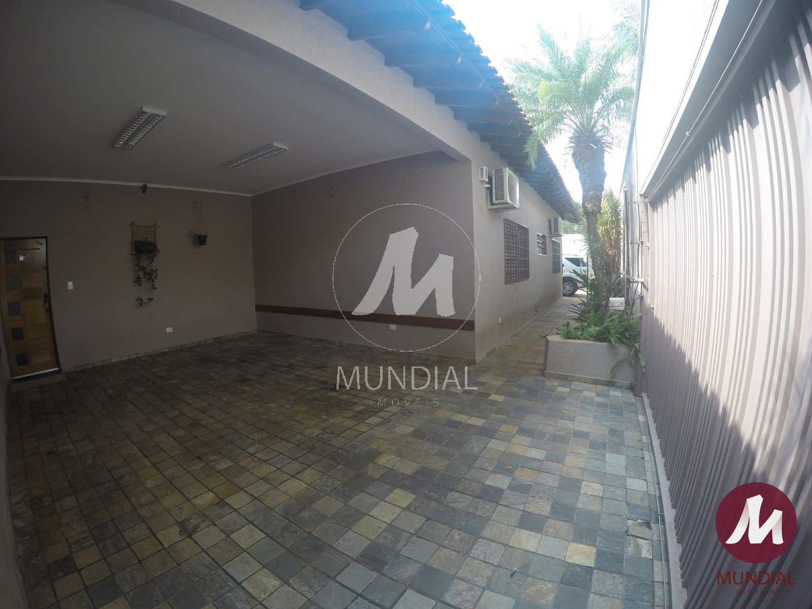 Garagem/estacionamento — foto 3