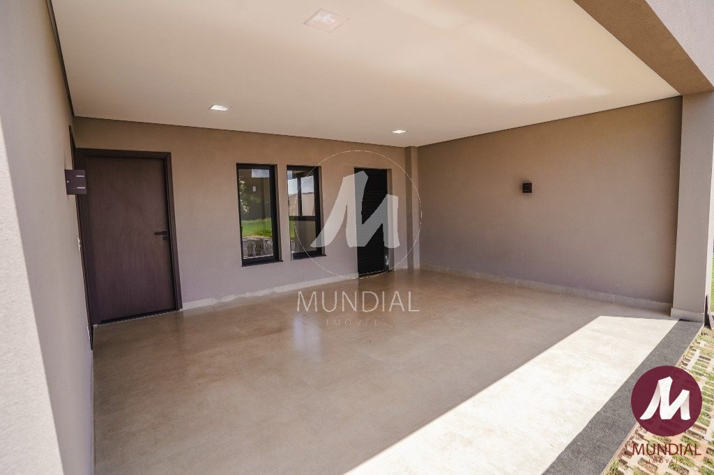 Garagem/estacionamento — foto 3