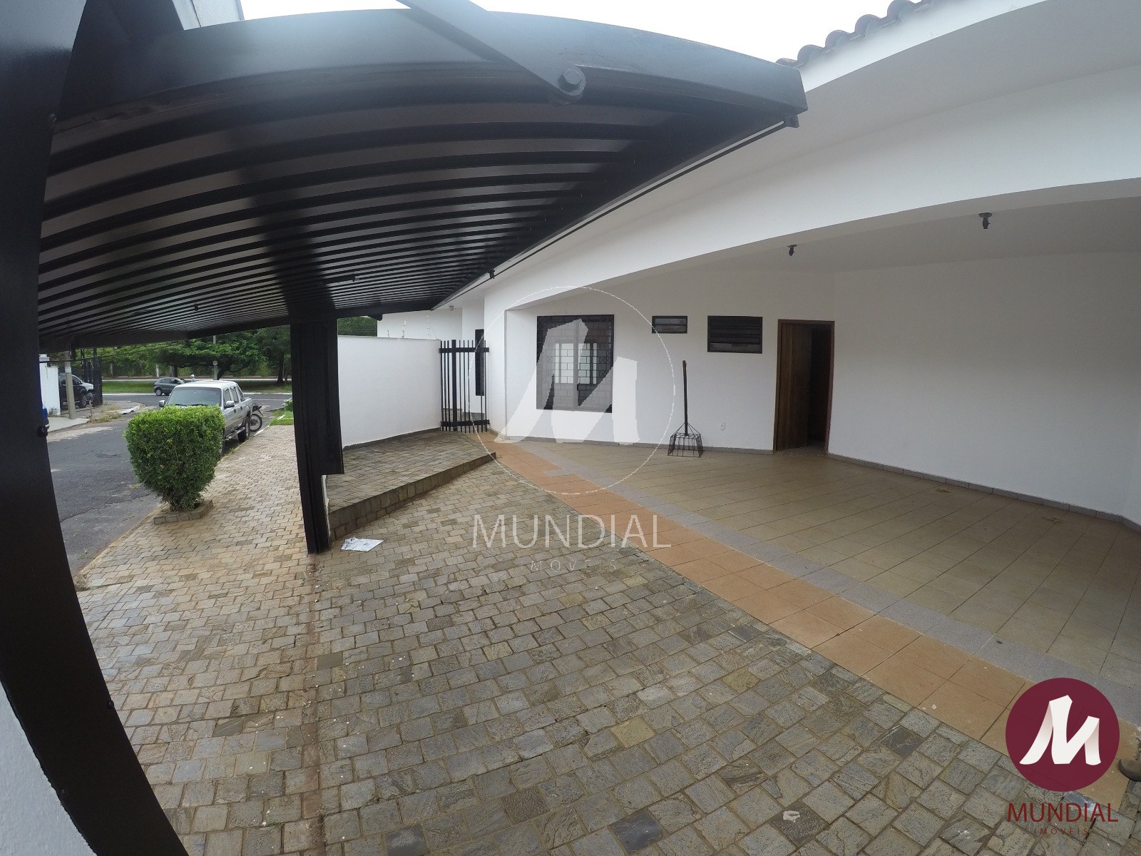 Garagem/estacionamento — foto 4