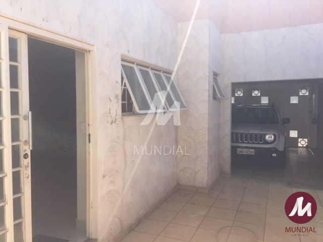 Garagem/estacionamento — foto 1