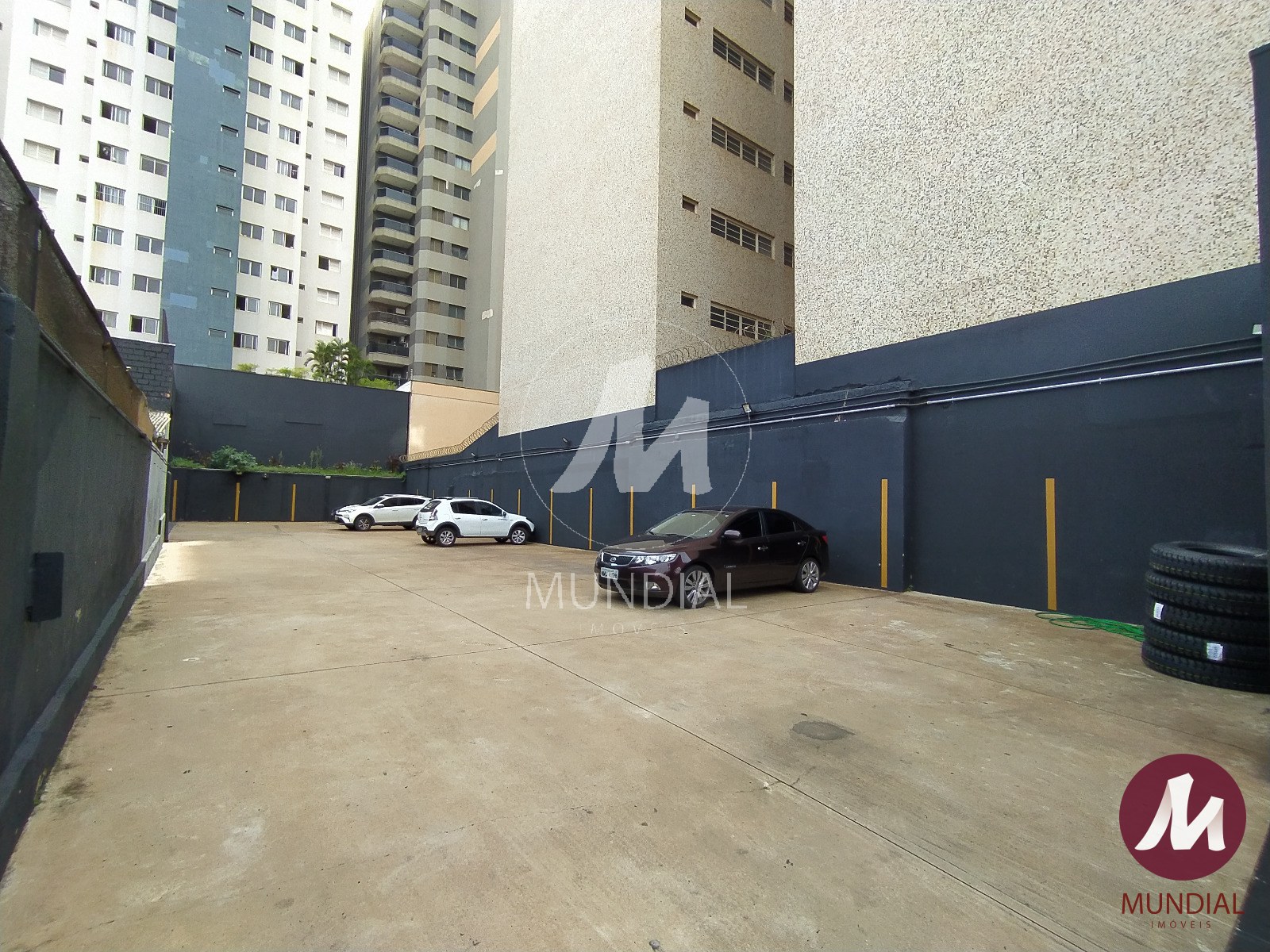 Garagem/estacionamento — foto 17