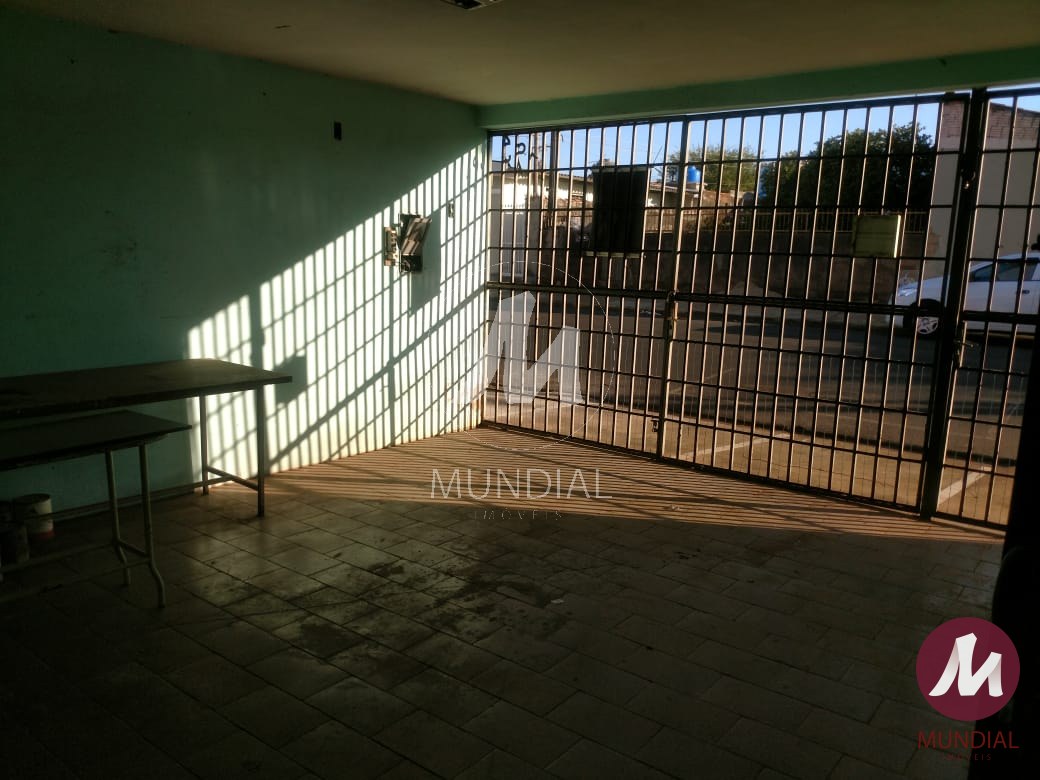 Garagem/estacionamento — foto 2