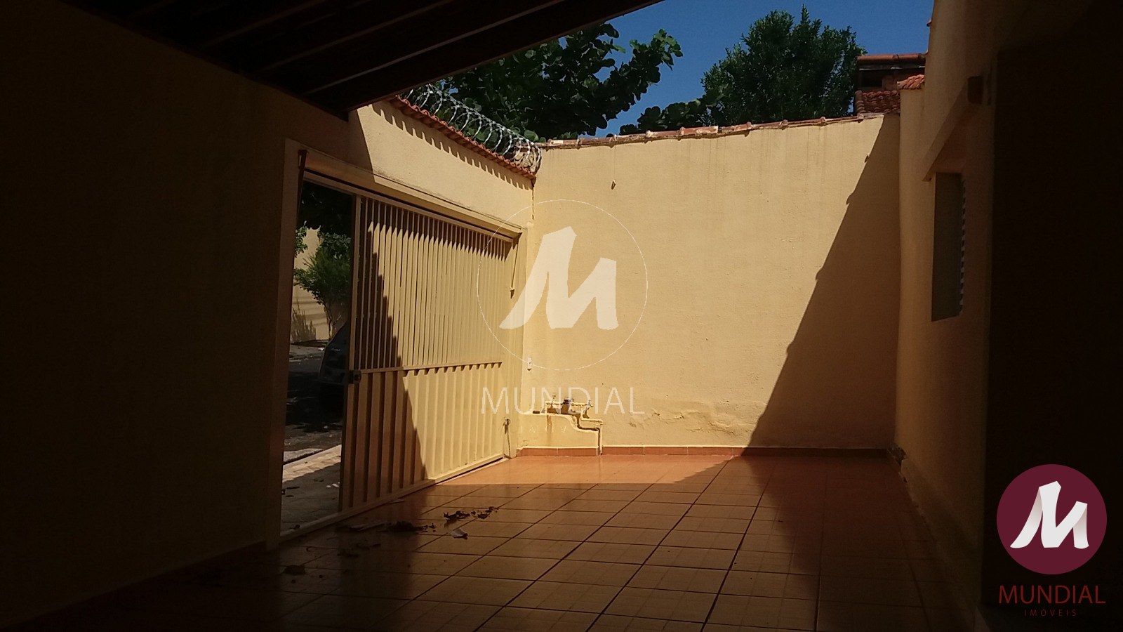 Garagem/estacionamento — foto 2