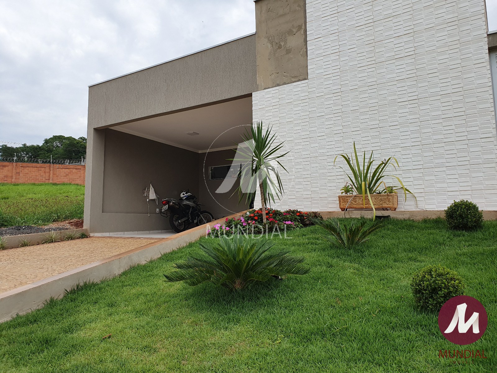 Garagem/estacionamento — foto 2