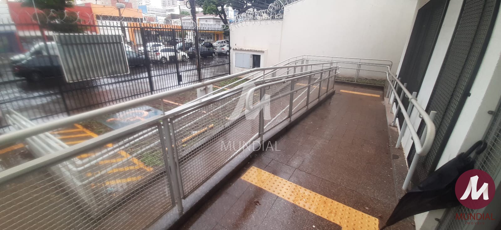 Garagem/estacionamento — foto 1