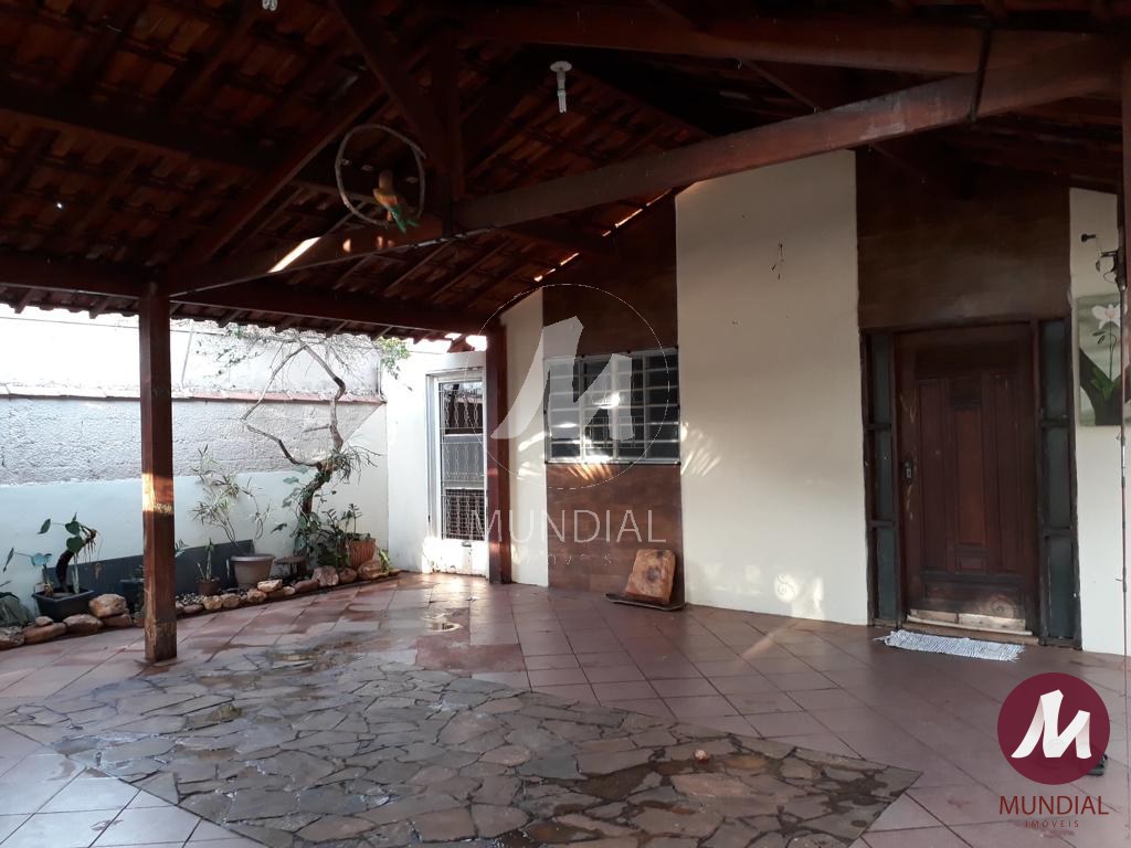 Garagem/estacionamento — foto 1