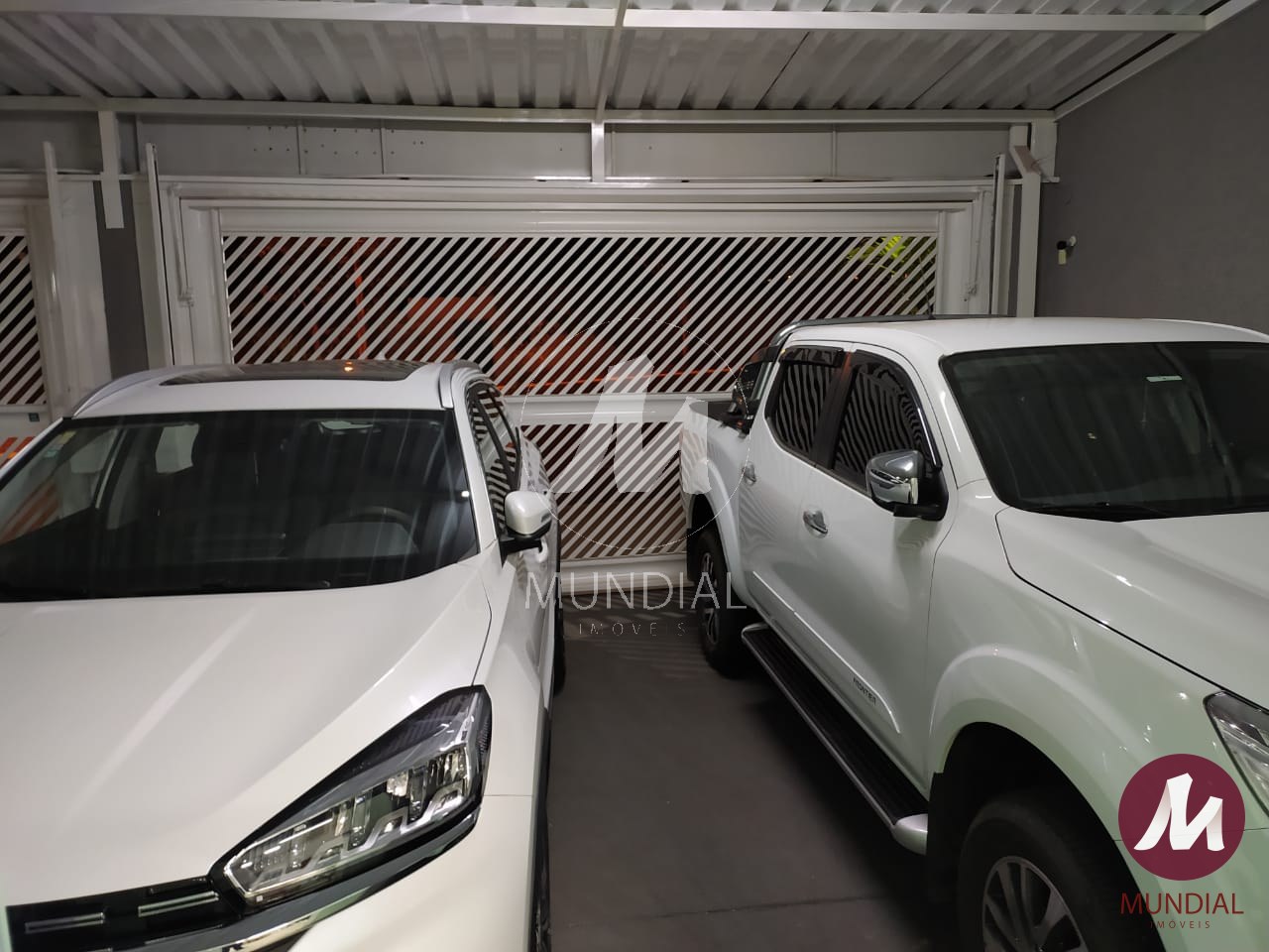 Garagem/estacionamento — foto 1