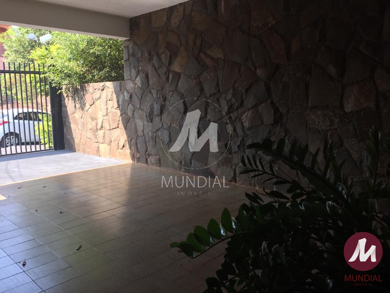 Garagem/estacionamento — foto 3