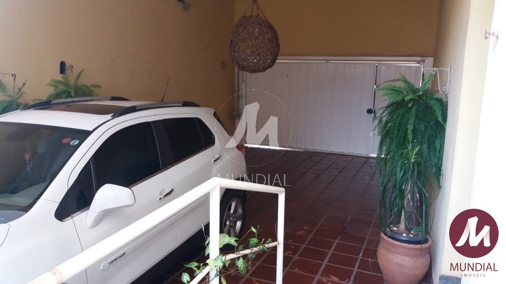 Garagem/estacionamento — foto 1